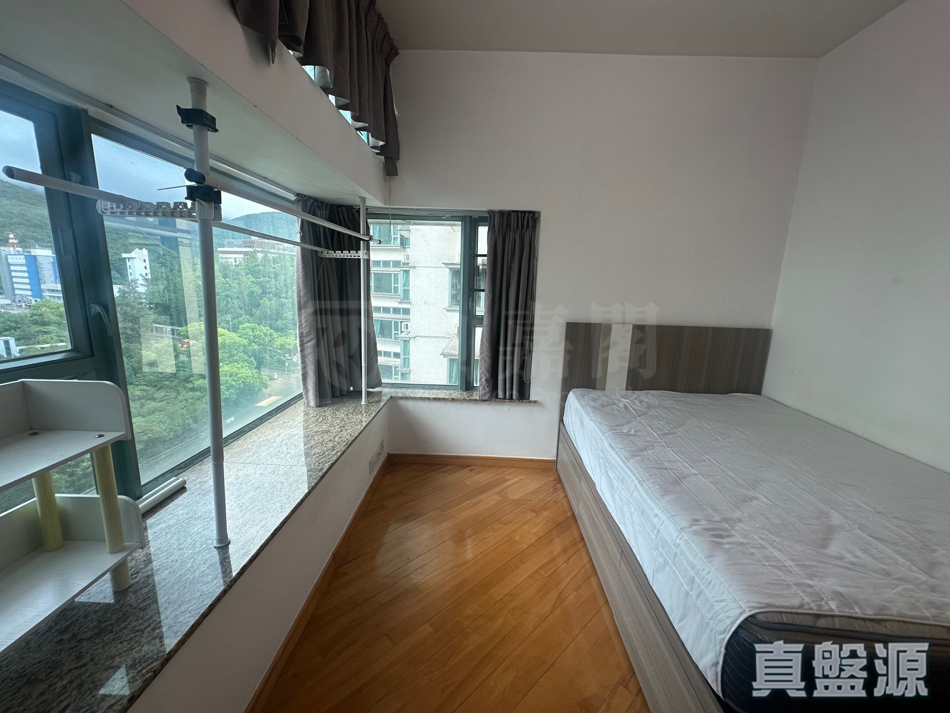 TUNG CHUNG CRESCENT PHASE 1 - Block 2 Low Floor Zone Flat G Tung Chung