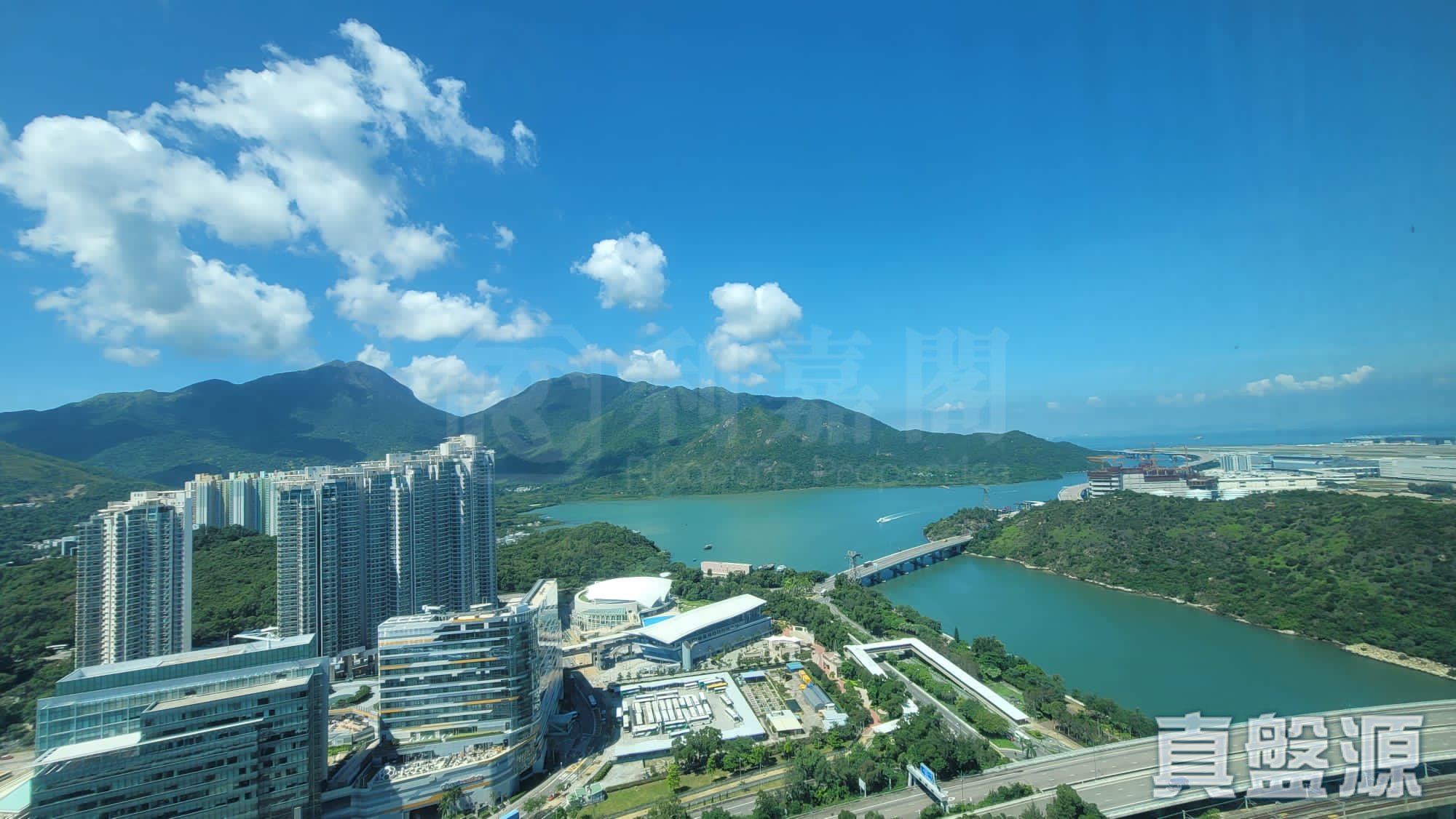海堤灣畔 2座 極高層 E室 東涌