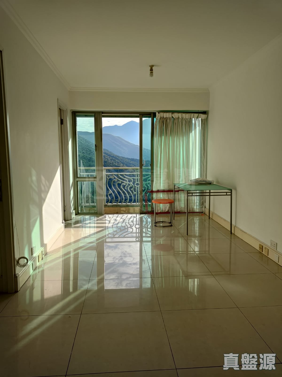 CARIBBEAN COAST PHASE 3 CARMEL COVE - Tower 11 High Floor Zone Flat E Tung Chung