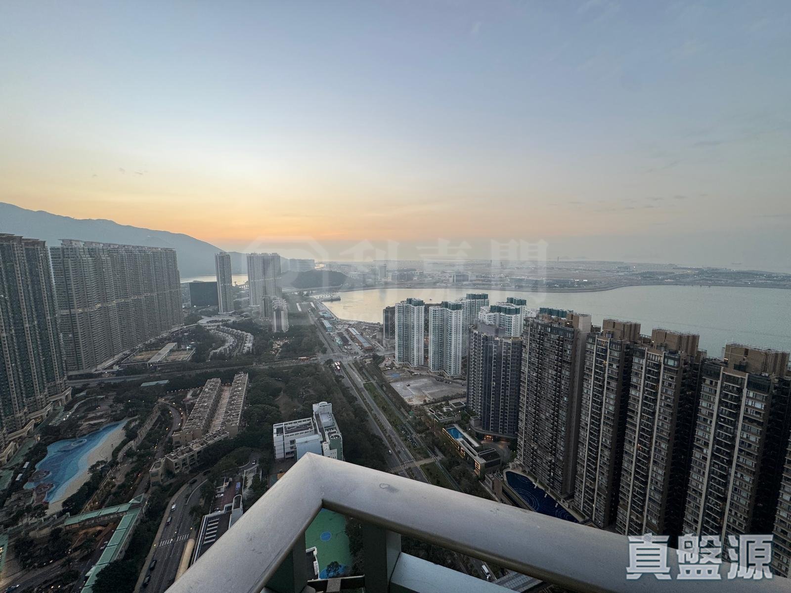CARIBBEAN COAST PHASE 1 MONTEREY COVE - Tower 2 Very High Floor Zone Flat H Tung Chung