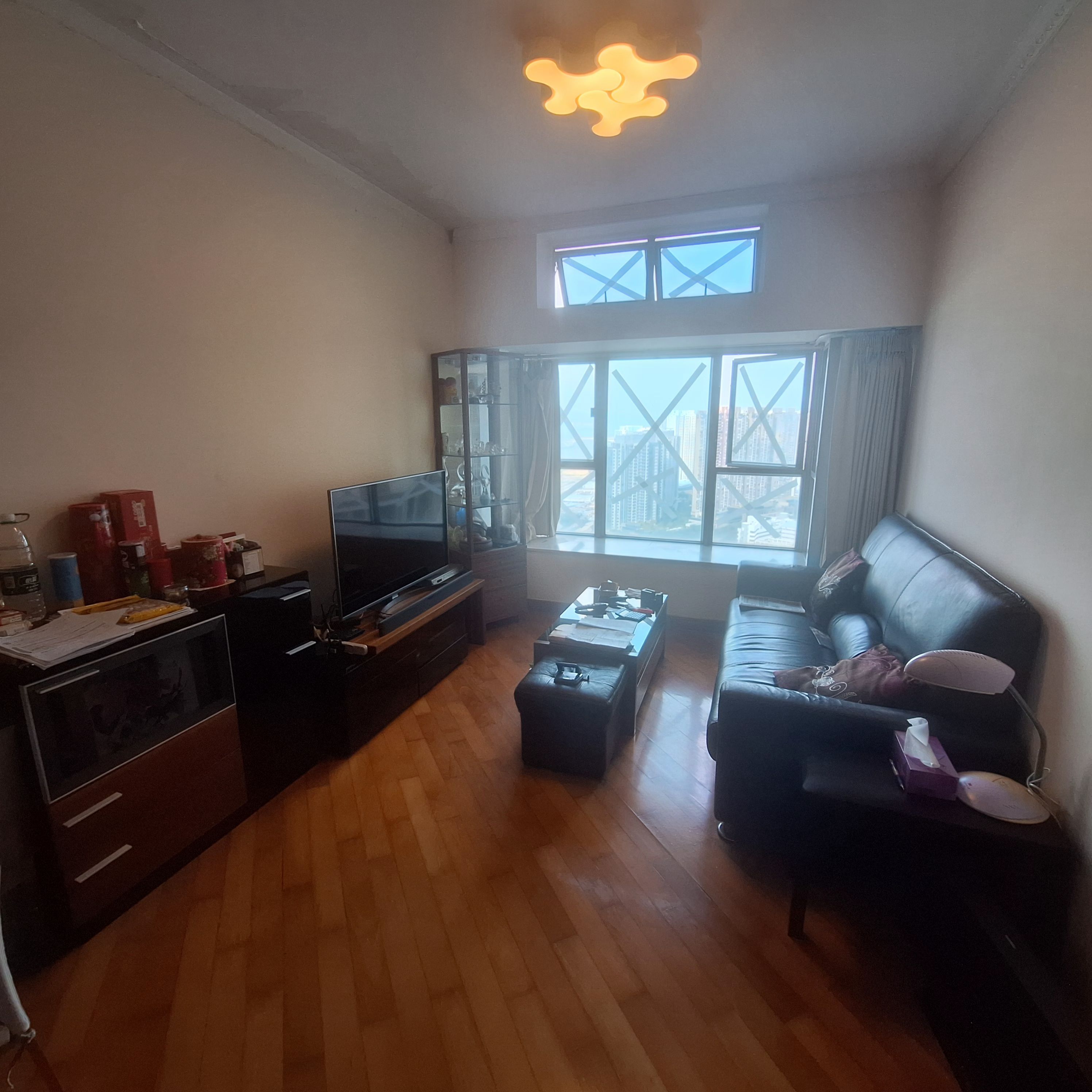 COASTAL SKYLINE PHASE 1 - Block 6 High Floor Zone Flat A Tung Chung