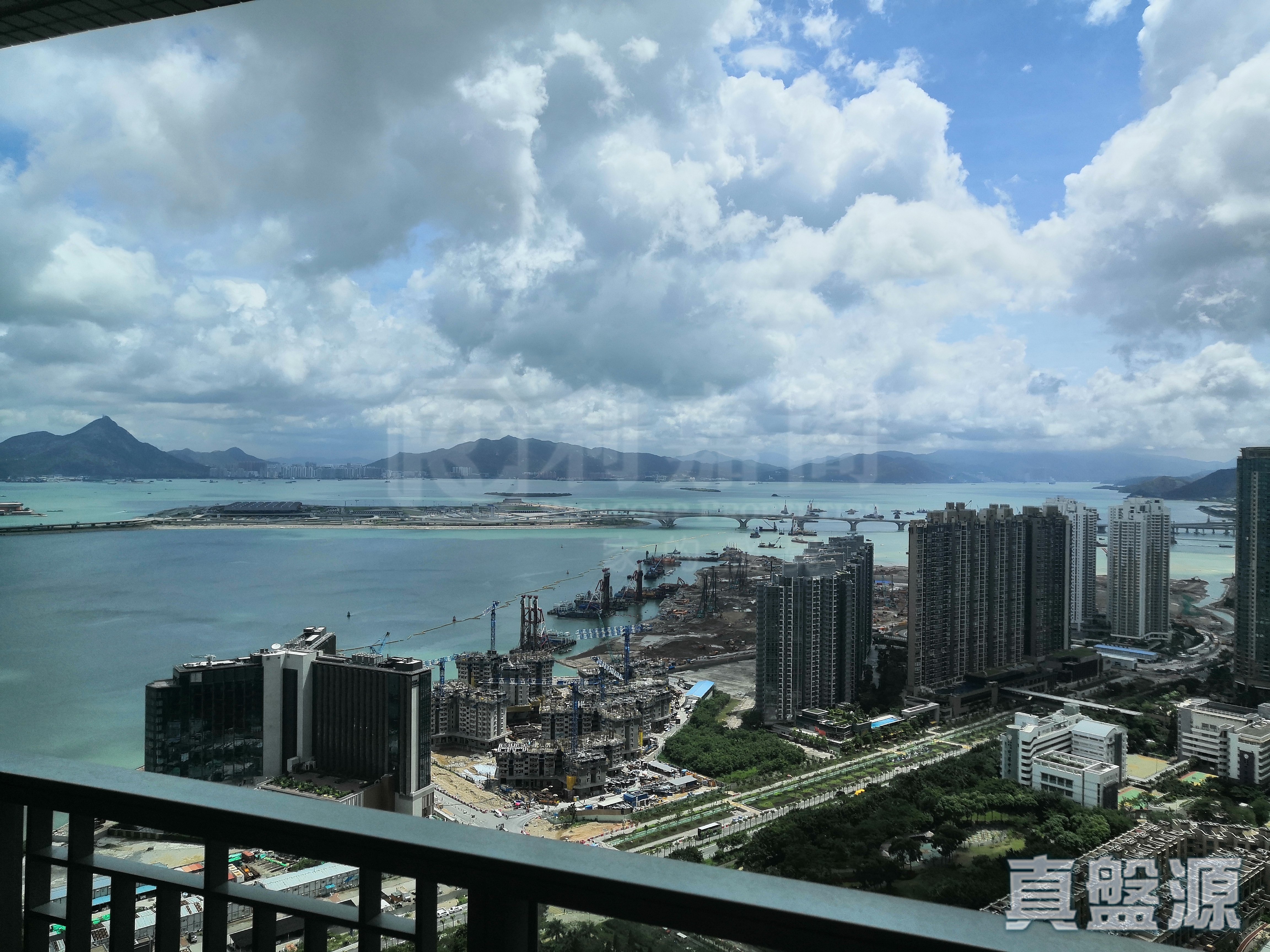 藍天海岸 3期 影岸‧紅 A座 (7座) 極高層 A室 東涌