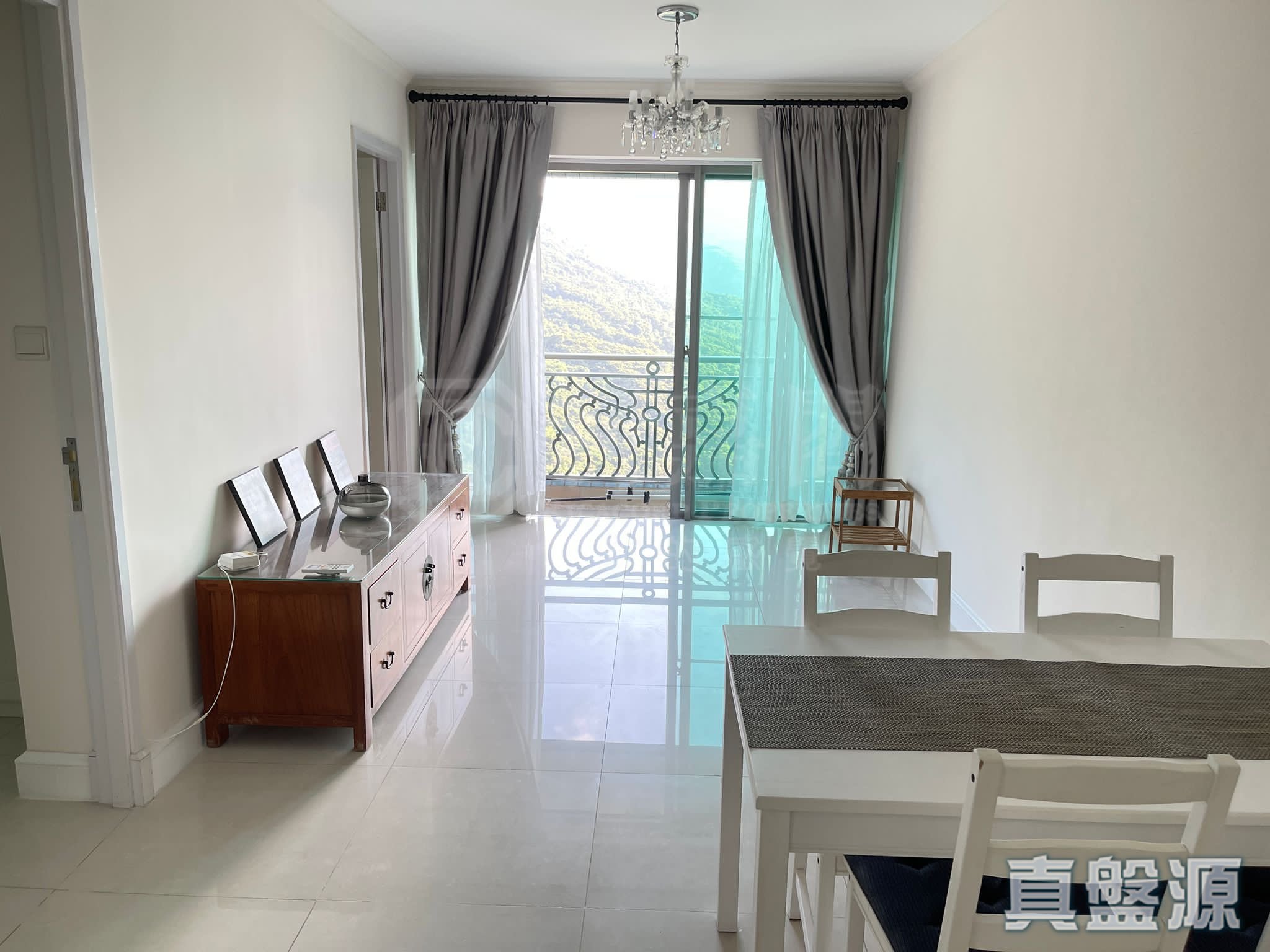 CARIBBEAN COAST PHASE 3 CARMEL COVE - Tower 11 High Floor Zone Flat E Tung Chung