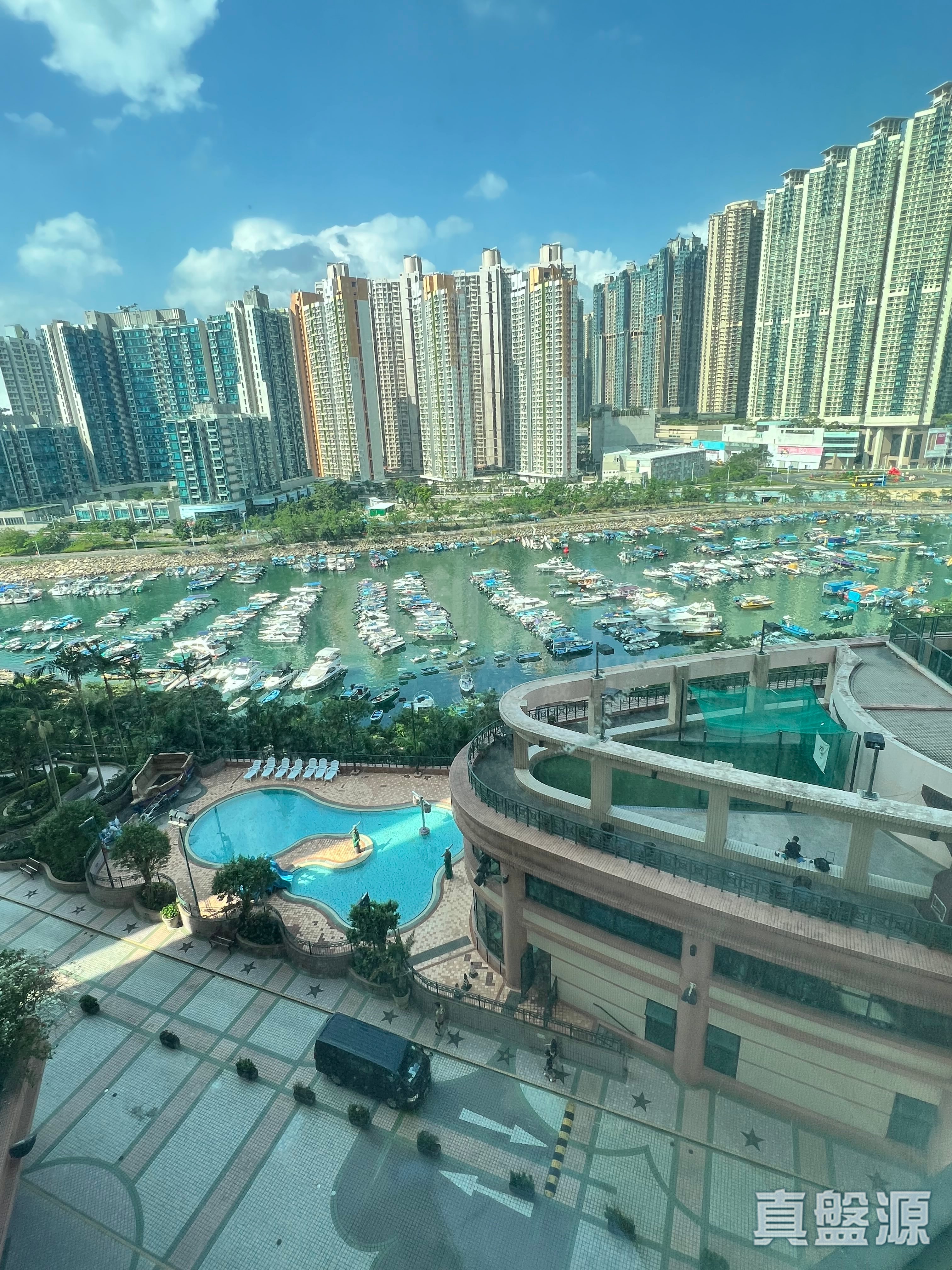 OSCAR BY THE SEA PHASE 2 - Block 5 Low Floor Zone Flat B Tseung Kwan O