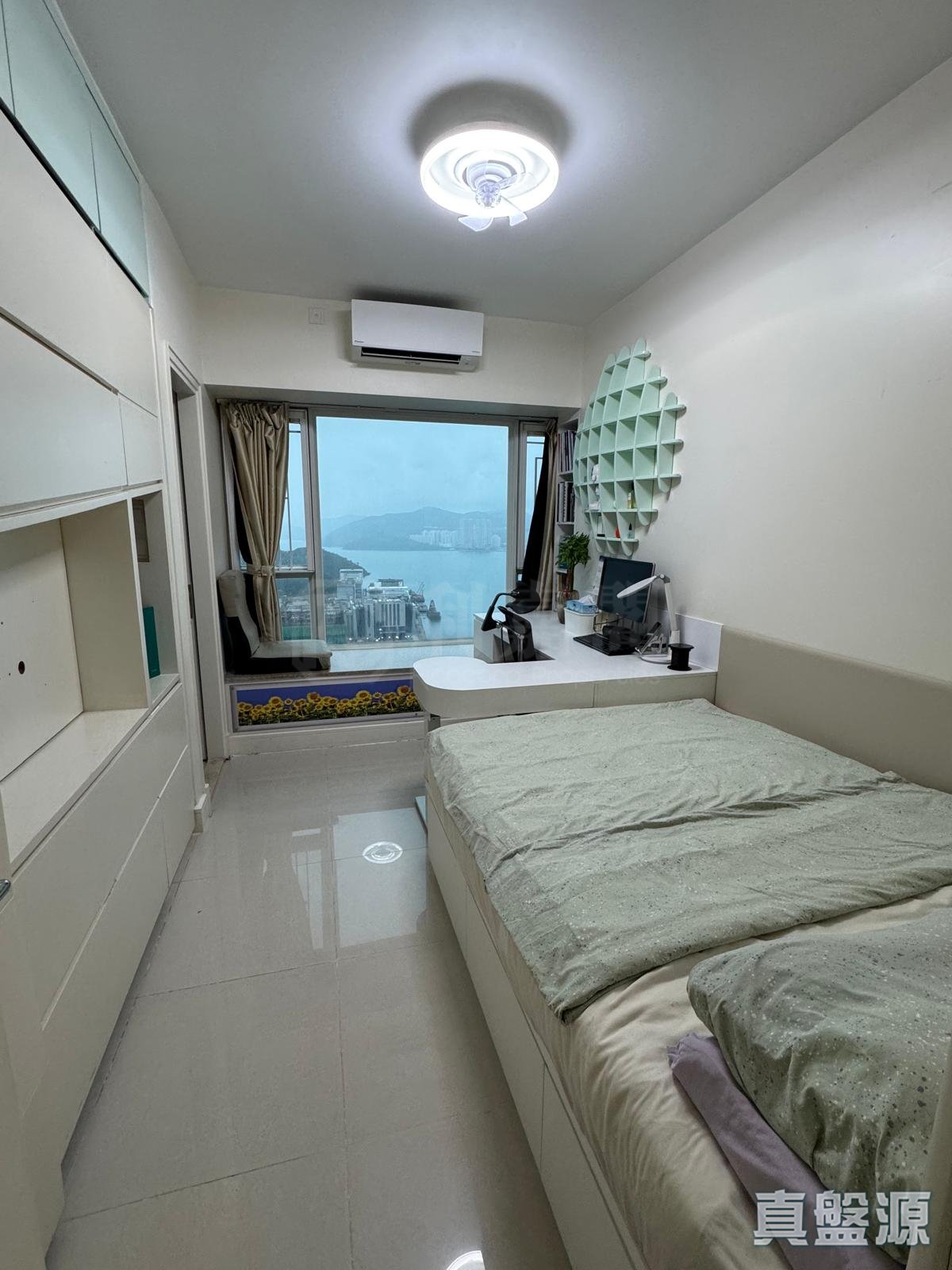 LOHAS PARK PHASE 2A  LE PRESTIGE - Moon Light (tower 1 -  L  Wing) Very High Floor Zone Flat LB Tseung Kwan O