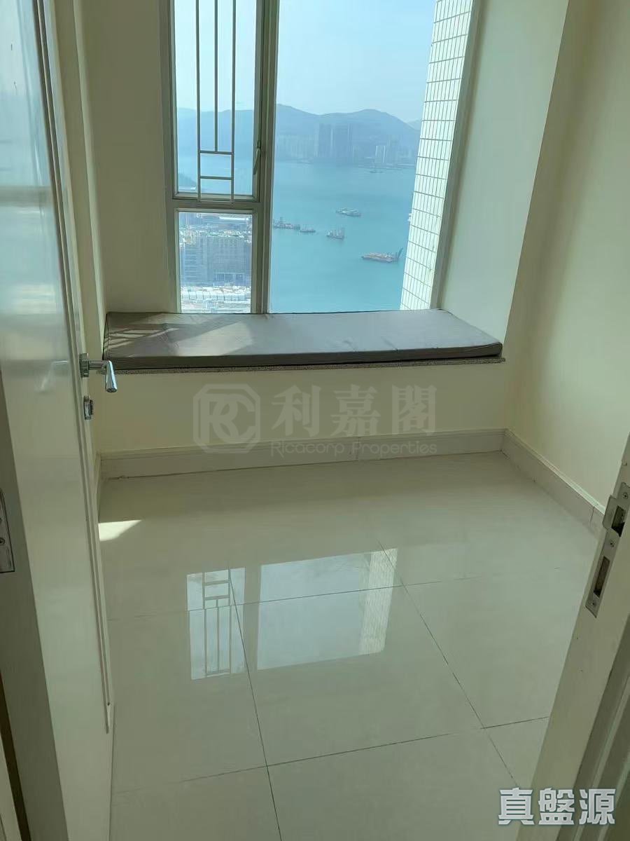 LOHAS PARK PHASE 2A  LE PRESTIGE - Moon Light (tower 1 -  L  Wing) Very High Floor Zone Flat LB Tseung Kwan O