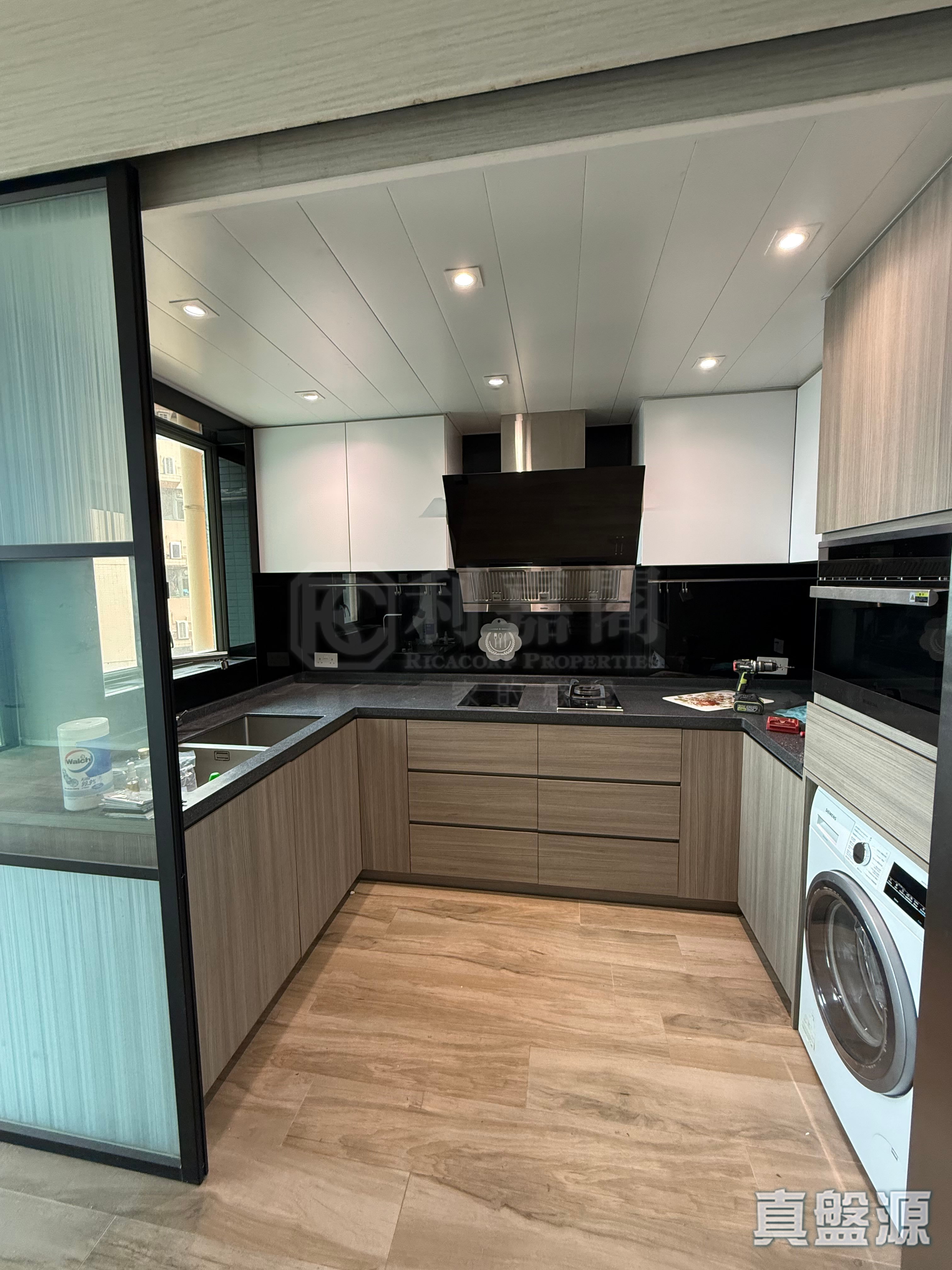 蔚藍灣畔 1座 極高層 E室 將軍澳