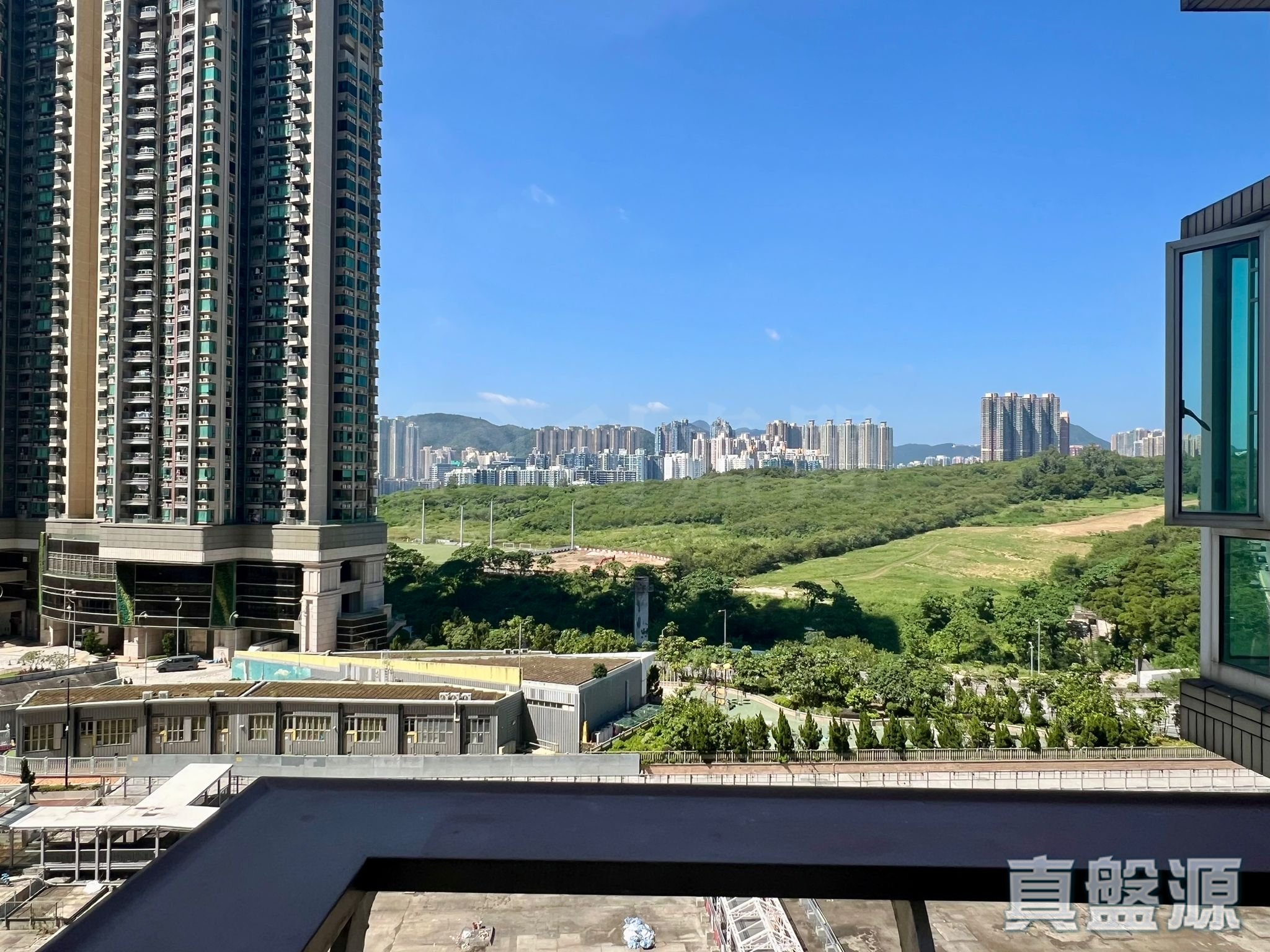 LOHAS PARK PHASE 1 THE CAPITOL - Vienna (tower 6 - L Wing) Low Floor Zone Flat LB Tseung Kwan O