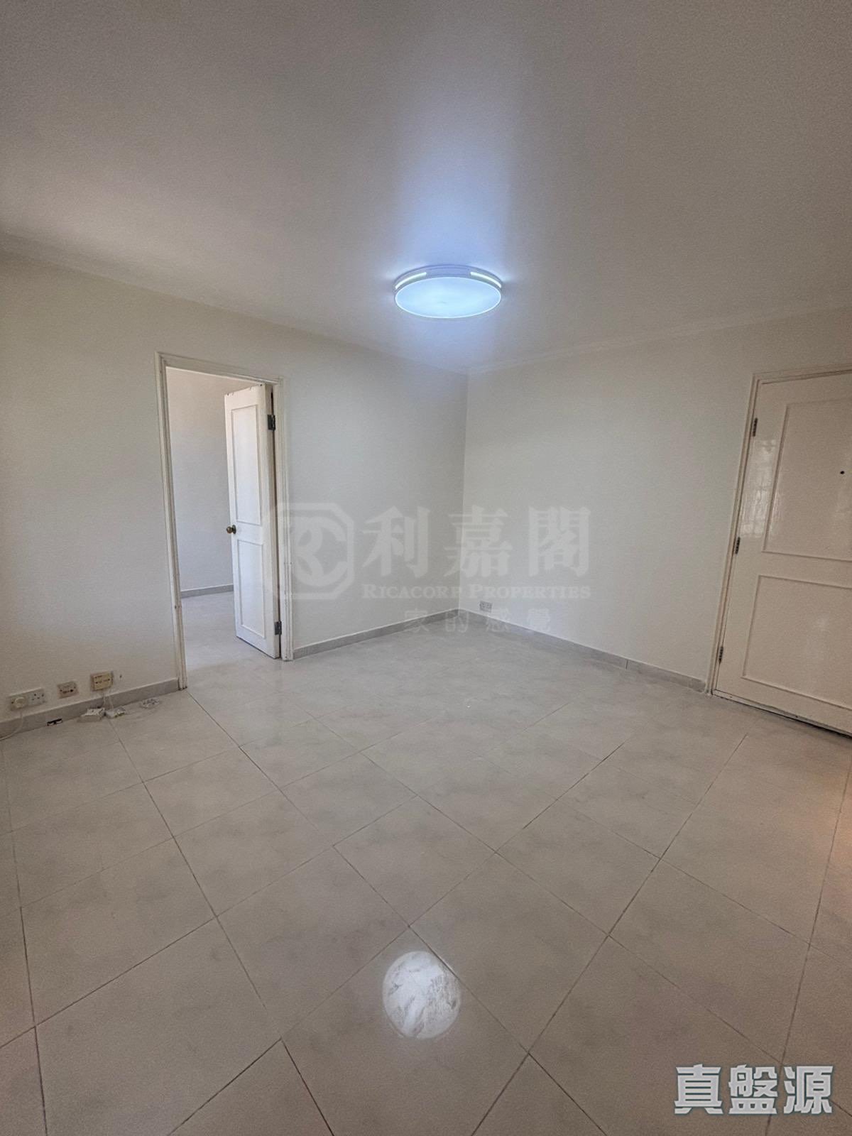 裕明苑 裕昌閣 (B座) 低層 13室 將軍澳