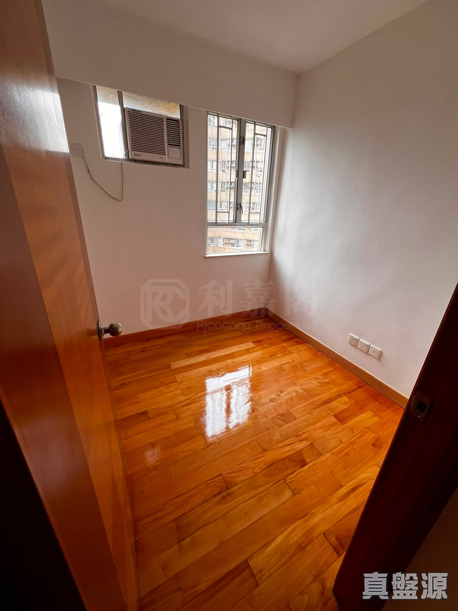 HONG SING GARDENS BLOCK 3 High Floor Zone Flat B Tseung Kwan O