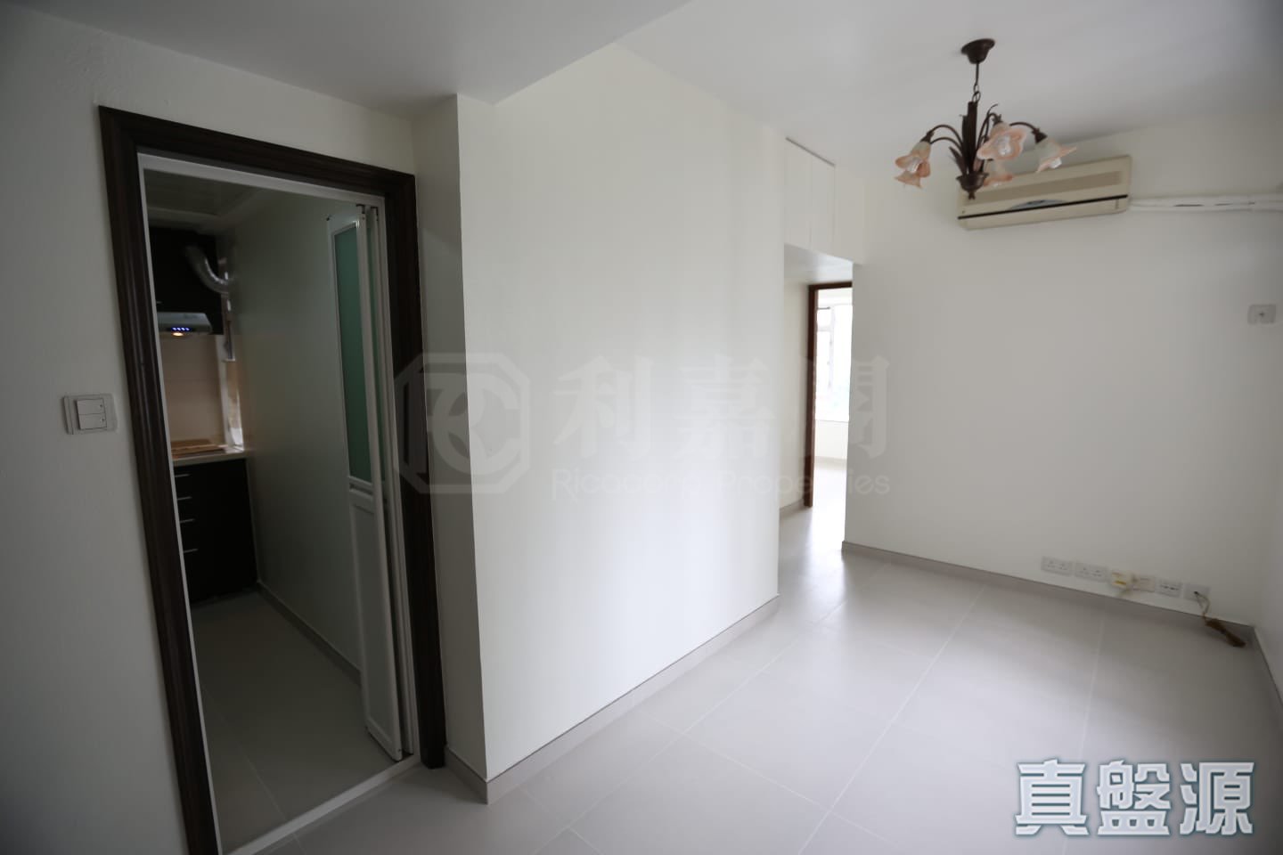 時代廣場 A座 極高層 8室 屯門