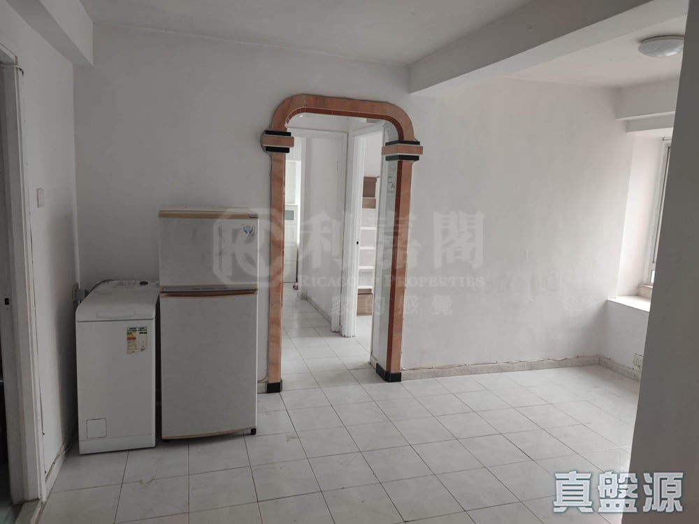 WAH LOK MANSION Medium Floor Zone Flat H Tuen Mun