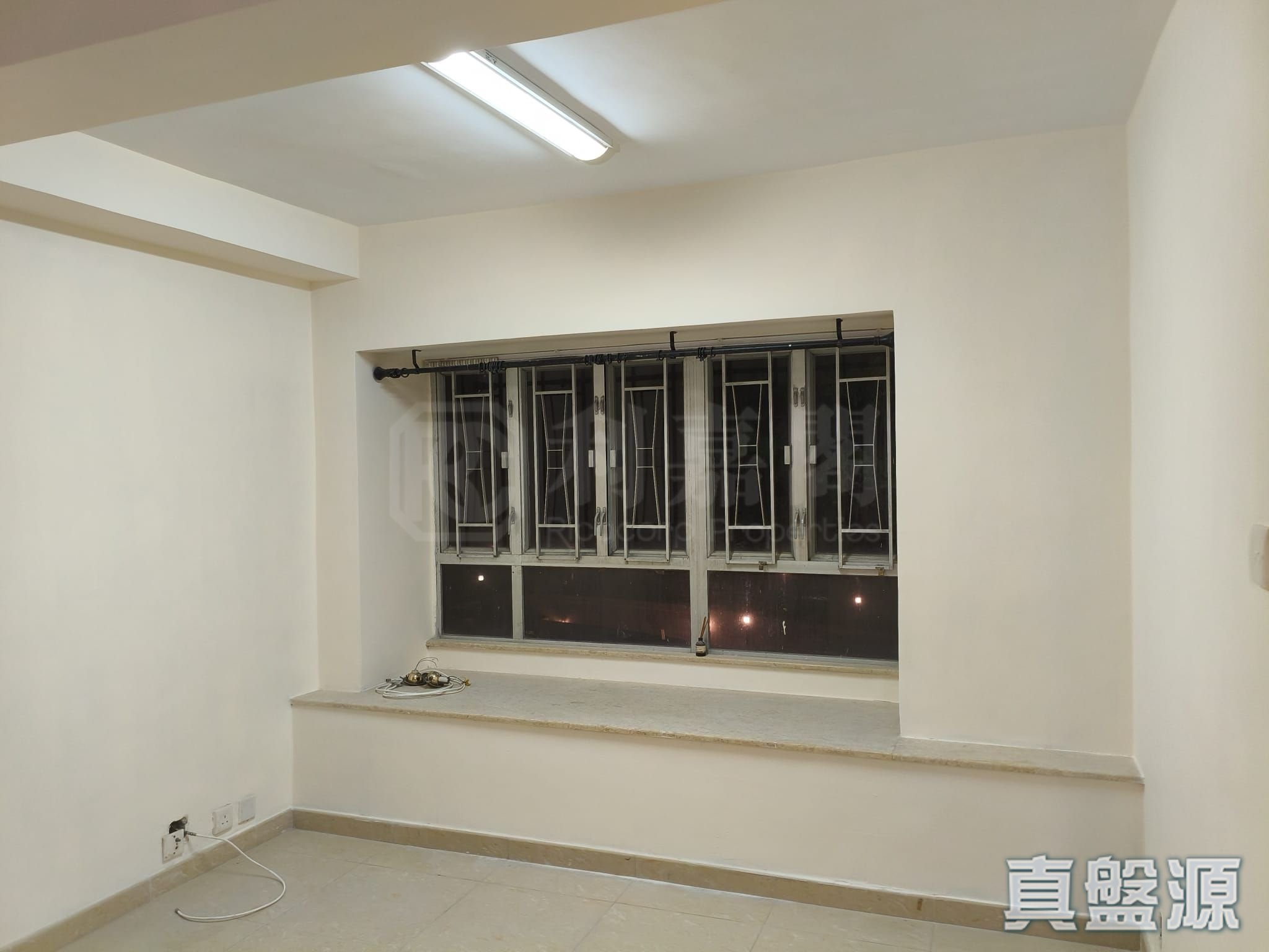 BRILLIANT GARDEN BLOCK A Low Floor Zone Flat 3 Tuen Mun