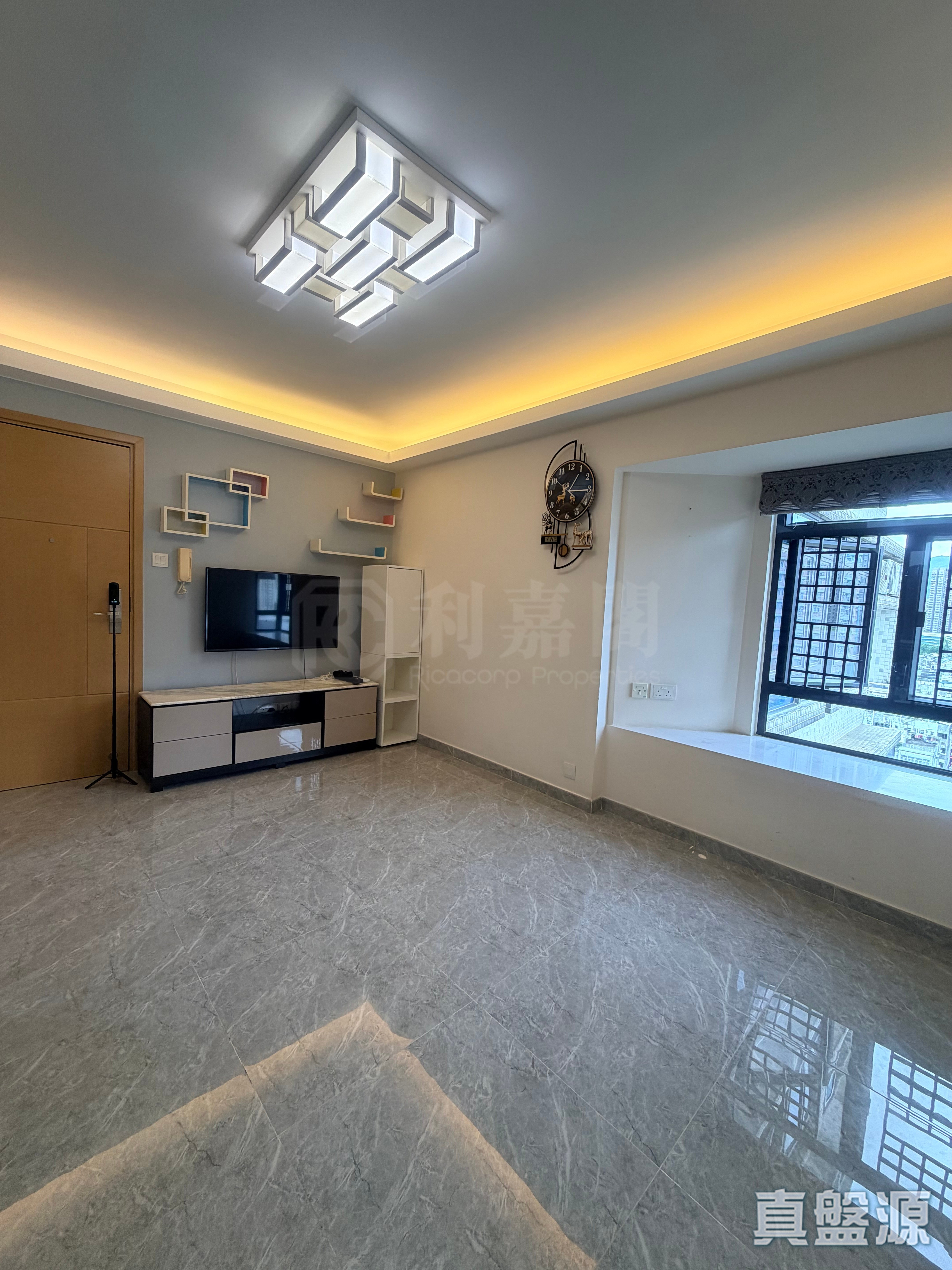 丽湖阁 高层 A室 大埔