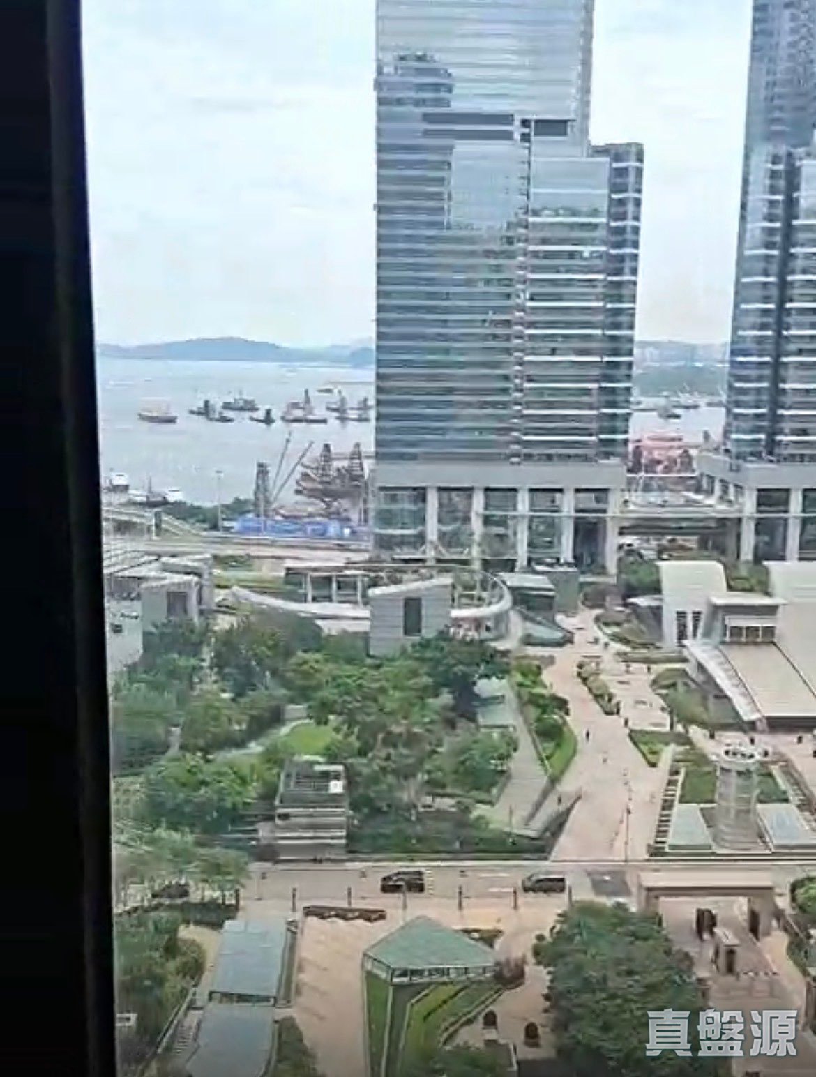 THE ARCH MOON TOWER (BLOCK 2A) Medium Floor Zone Flat D Kowloon Station/Tsim Sha Tsui/Jordan