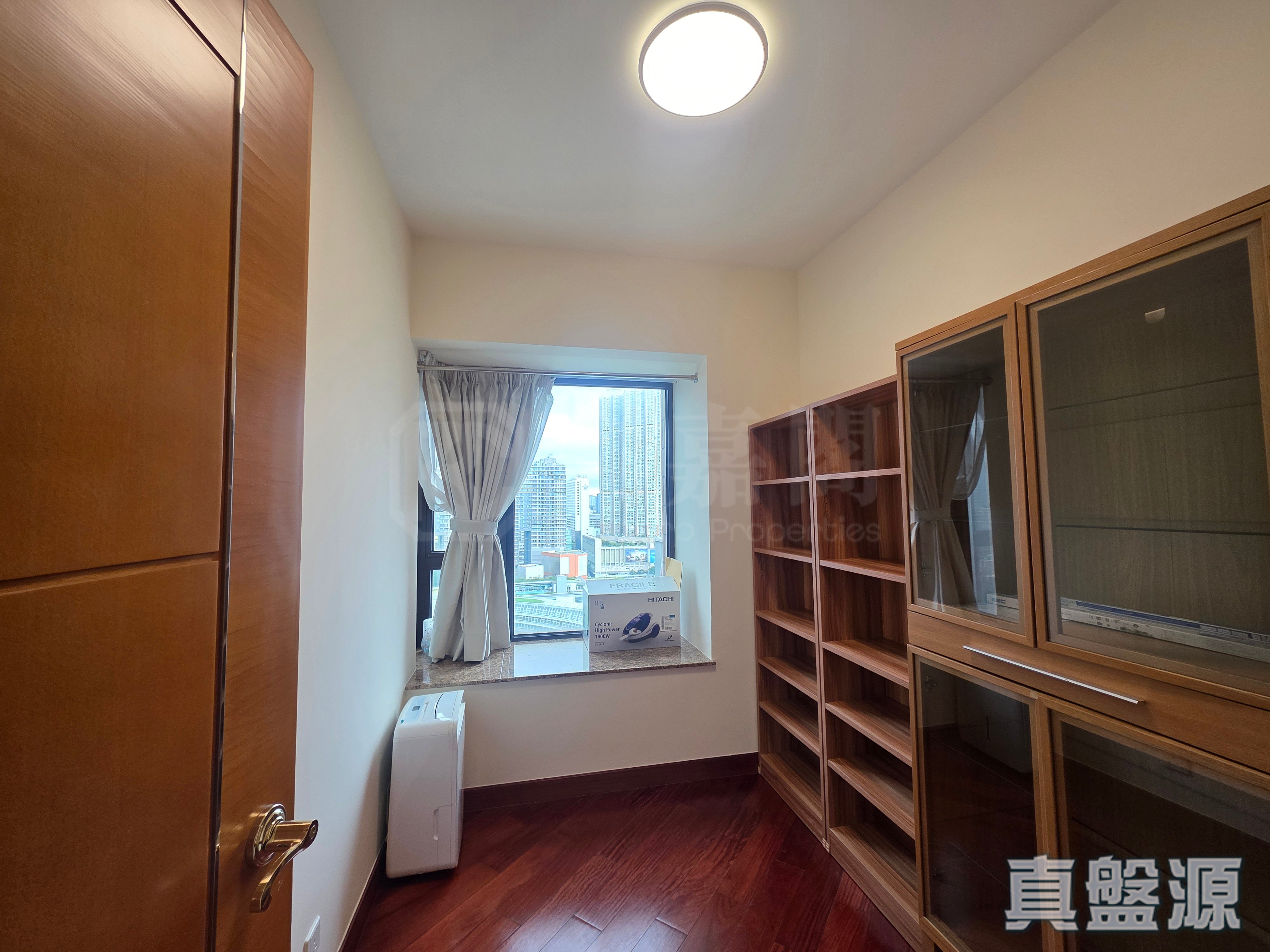 THE ARCH STAR TOWER (BLOCK 2) Medium Floor Zone Flat D Kowloon Station/Tsim Sha Tsui/Jordan