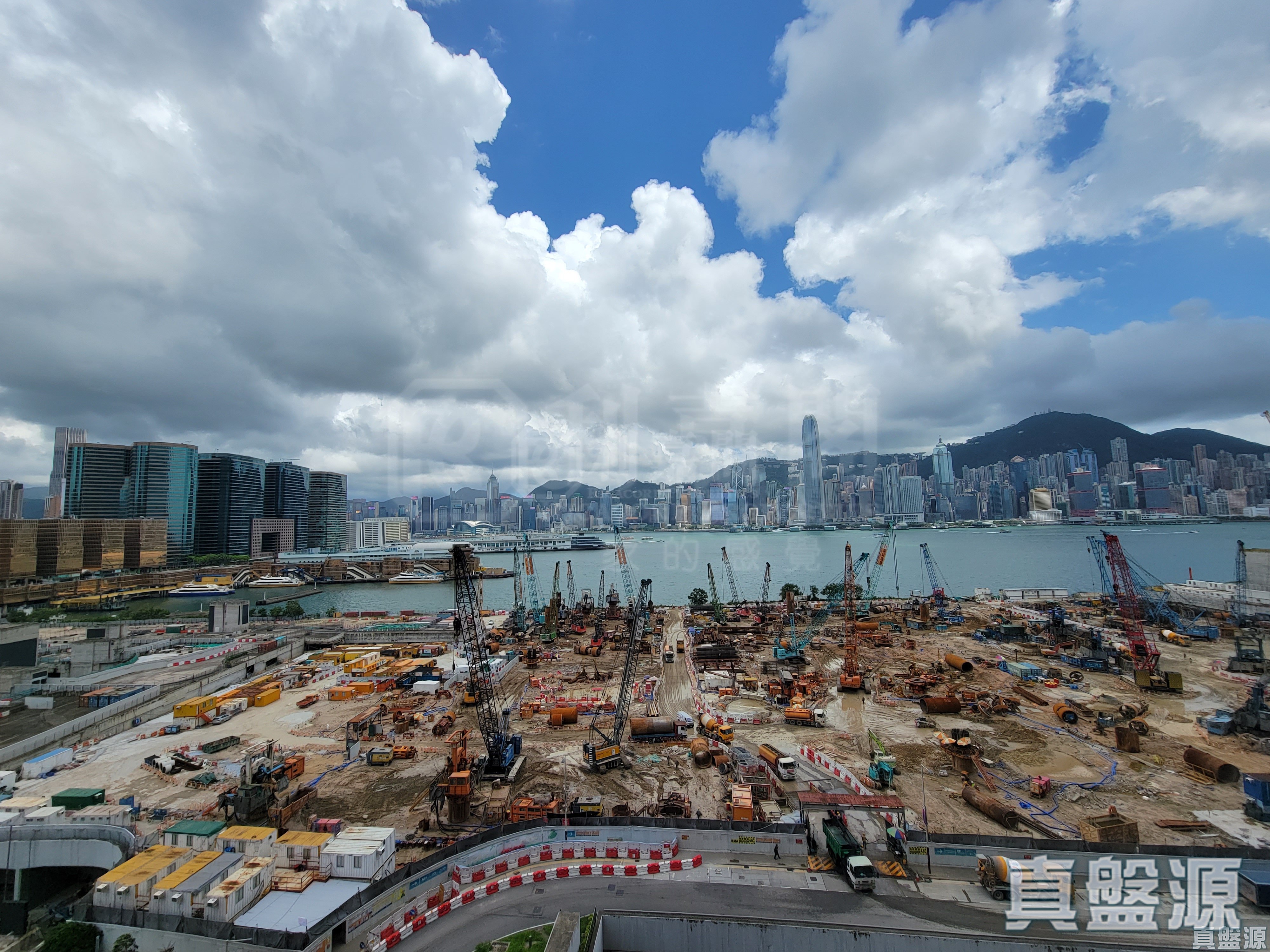 THE ARCH SUN TOWER (BLOCK 1A) Low Floor Zone Flat A Kowloon Station/Tsim Sha Tsui/Jordan