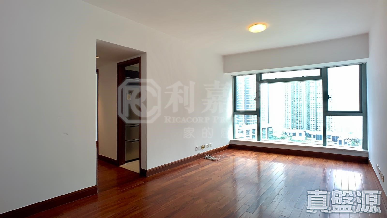 THE HARBOURSIDE TOWER 2 Medium Floor Zone Flat E Kowloon Station/Tsim Sha Tsui/Jordan
