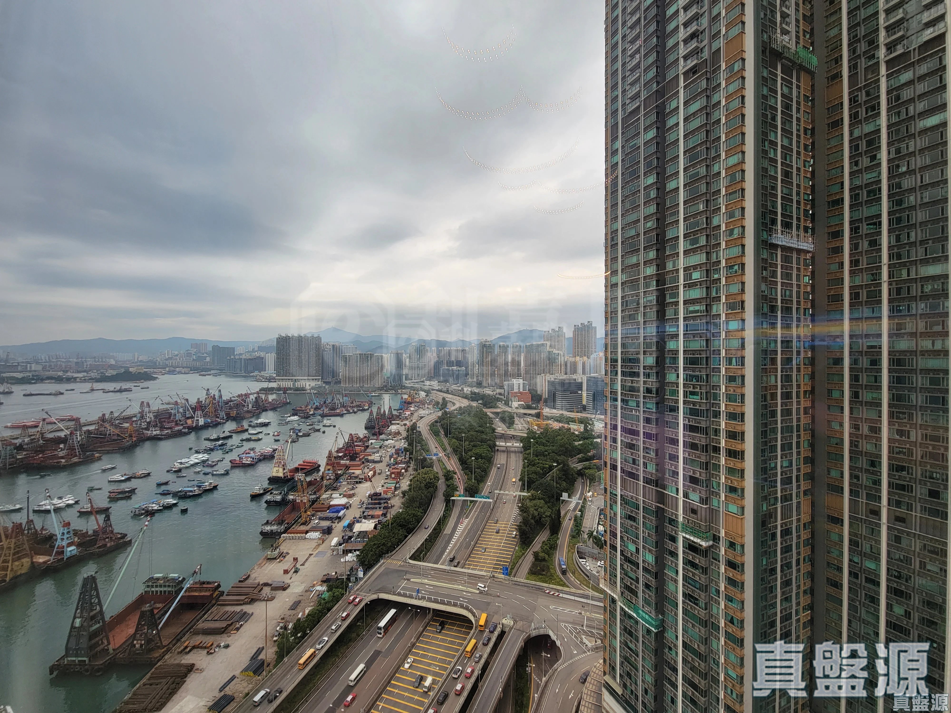 天璽 21座 - 2區 (月鑽) 高層 D室 九龍站/尖沙咀/佐敦