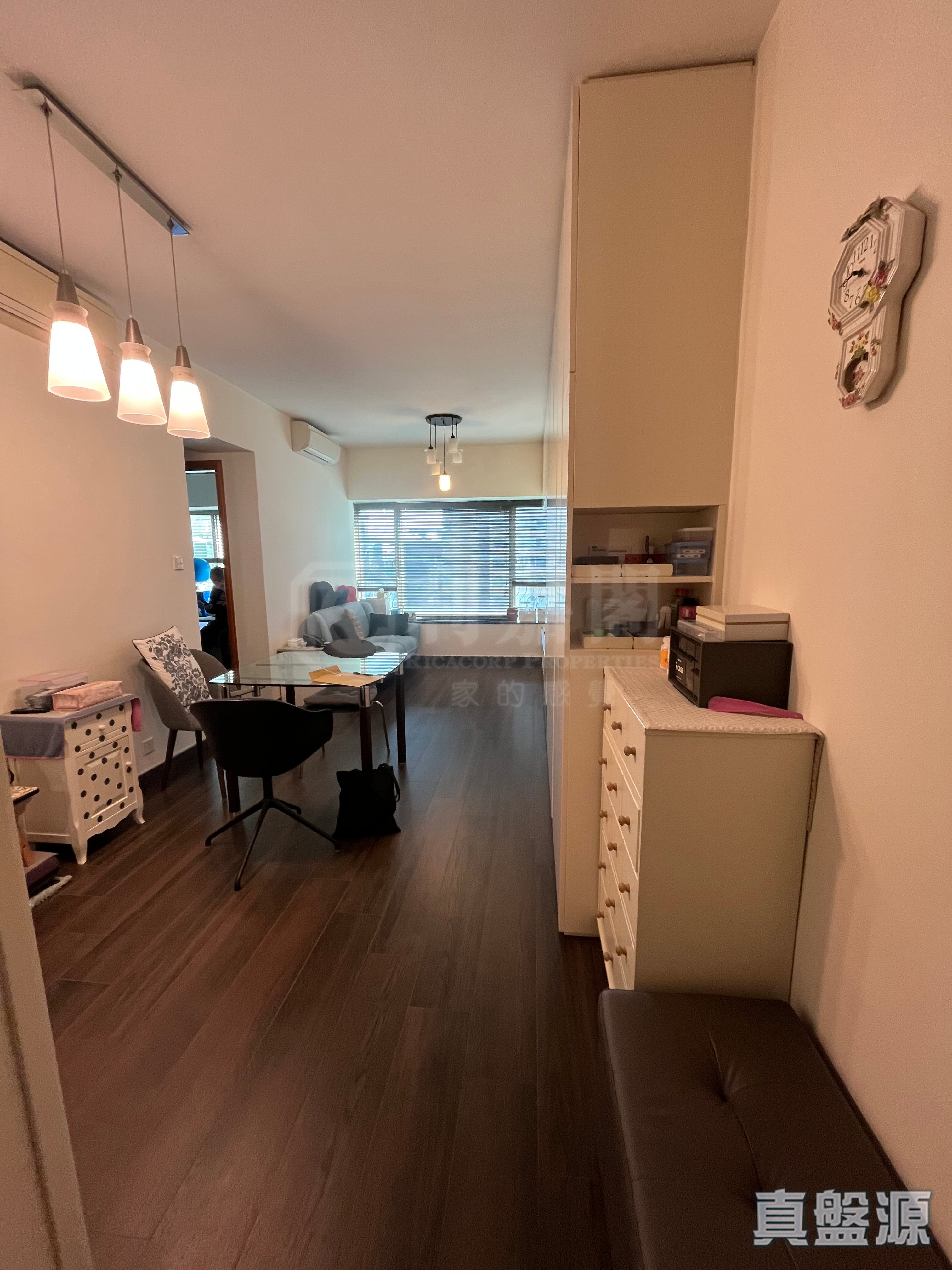 SORRENTO PHASE 1 - Block 5 Medium Floor Zone Flat A Kowloon Station/Tsim Sha Tsui/Jordan