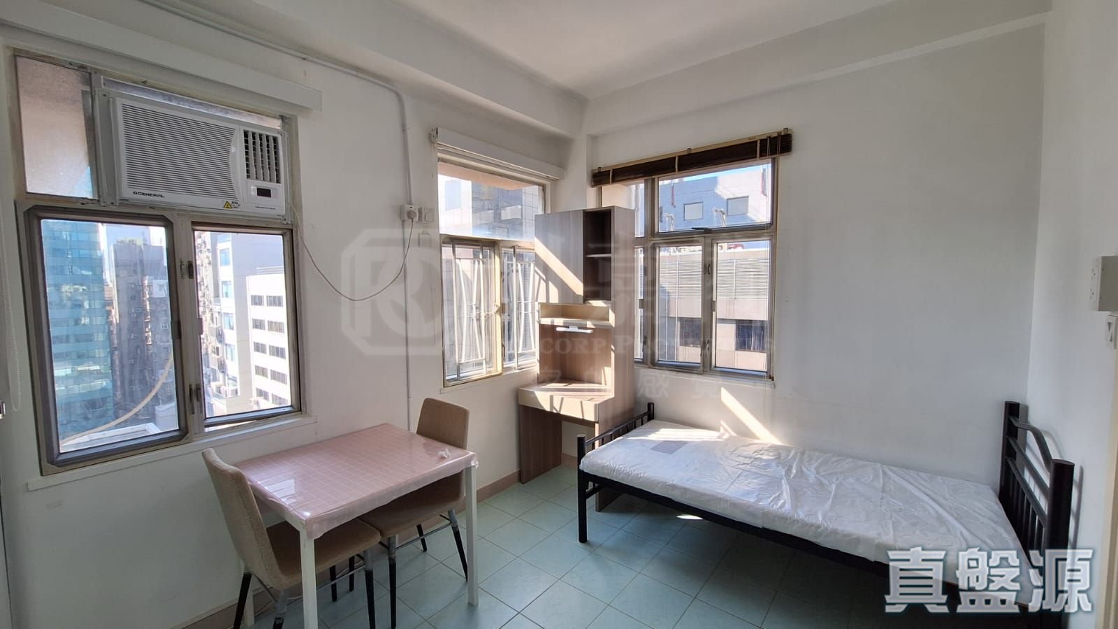 FORTUNE COURT Very High Floor Zone Flat D Kowloon Station/Tsim Sha Tsui/Jordan