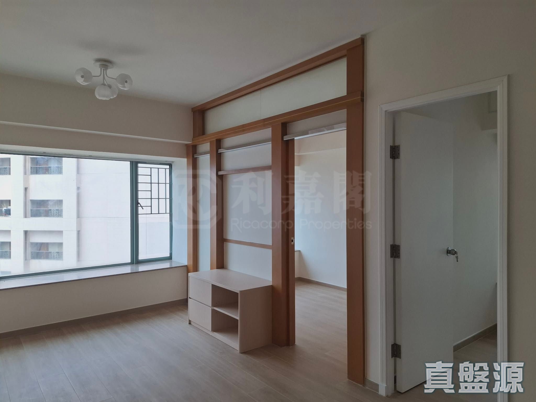 藍澄灣 6座 高層 A室 青衣