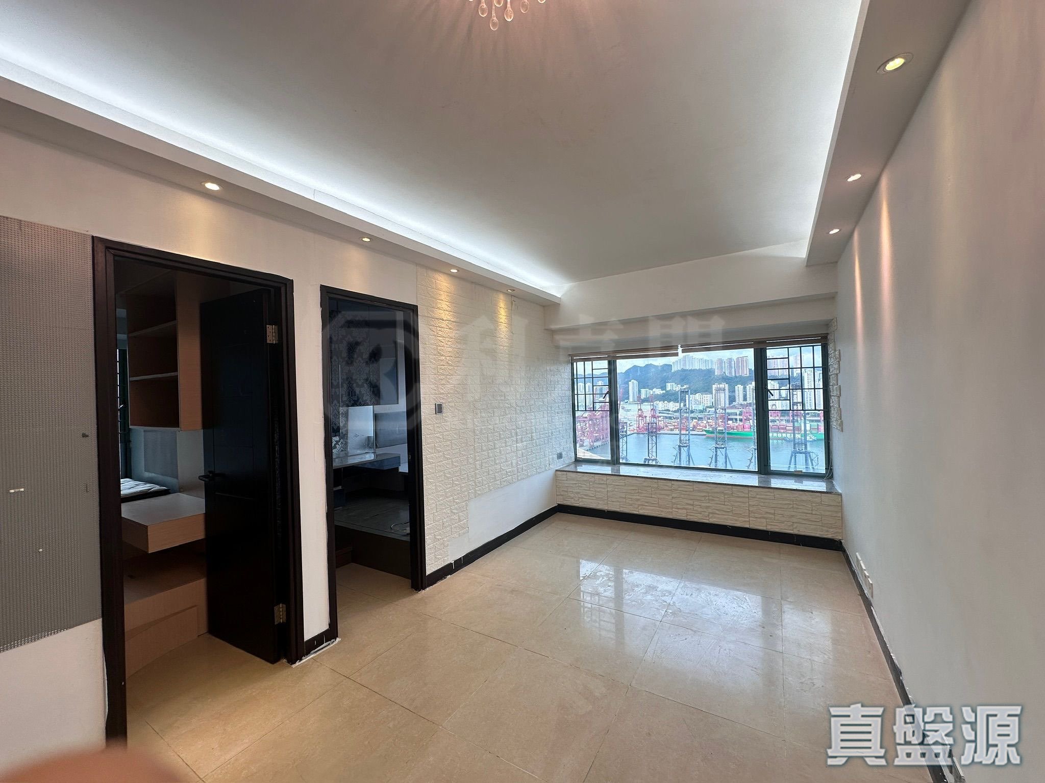 蓝澄湾 2座 极高层 H室 青衣