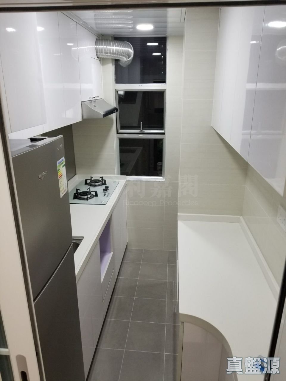 青泰苑 鸿泰阁 (G座) 01室 青衣