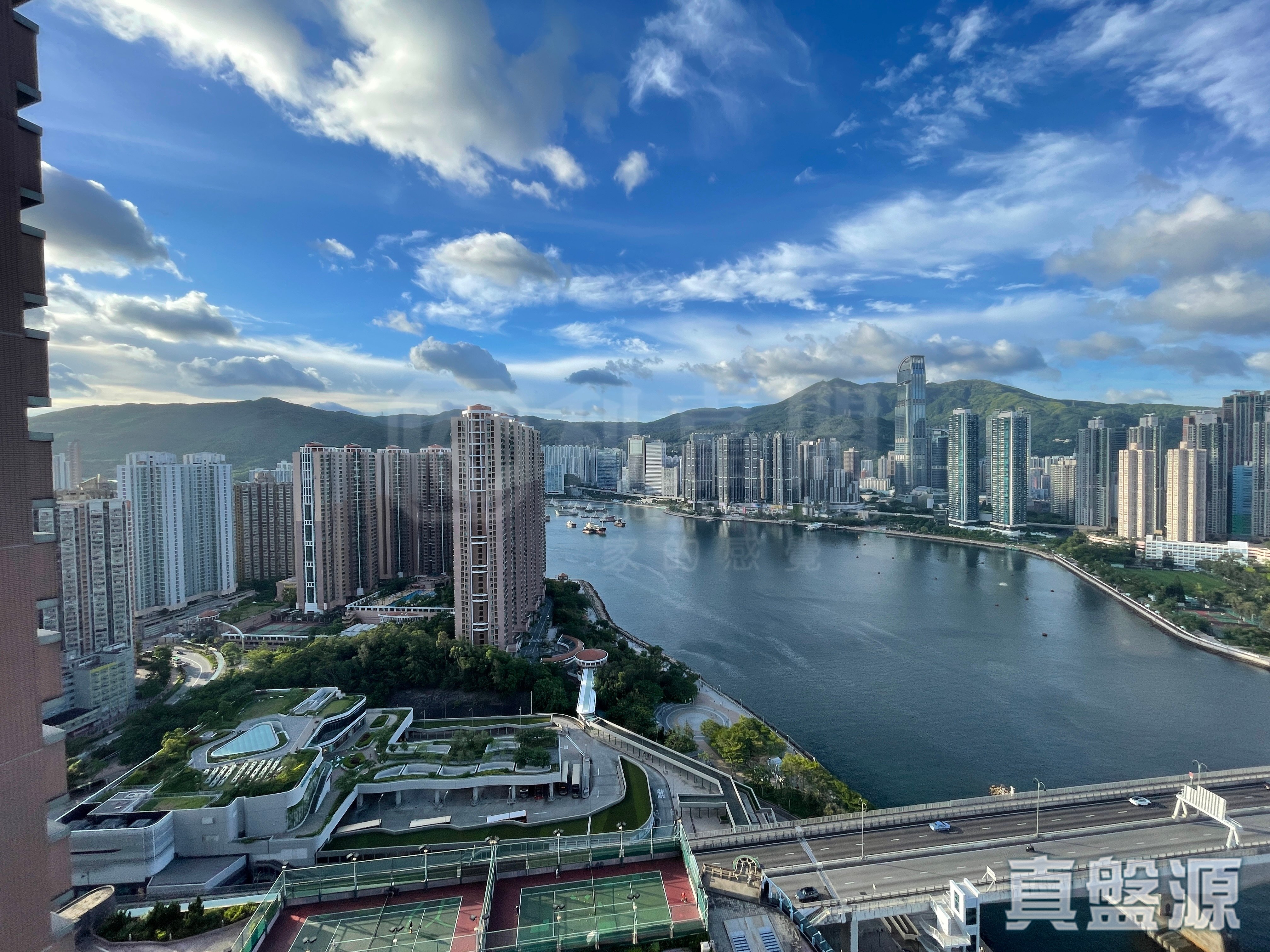 TIERRA VERDE PHASE 2 - Block 1 High Floor Zone Flat G Tsing Yi