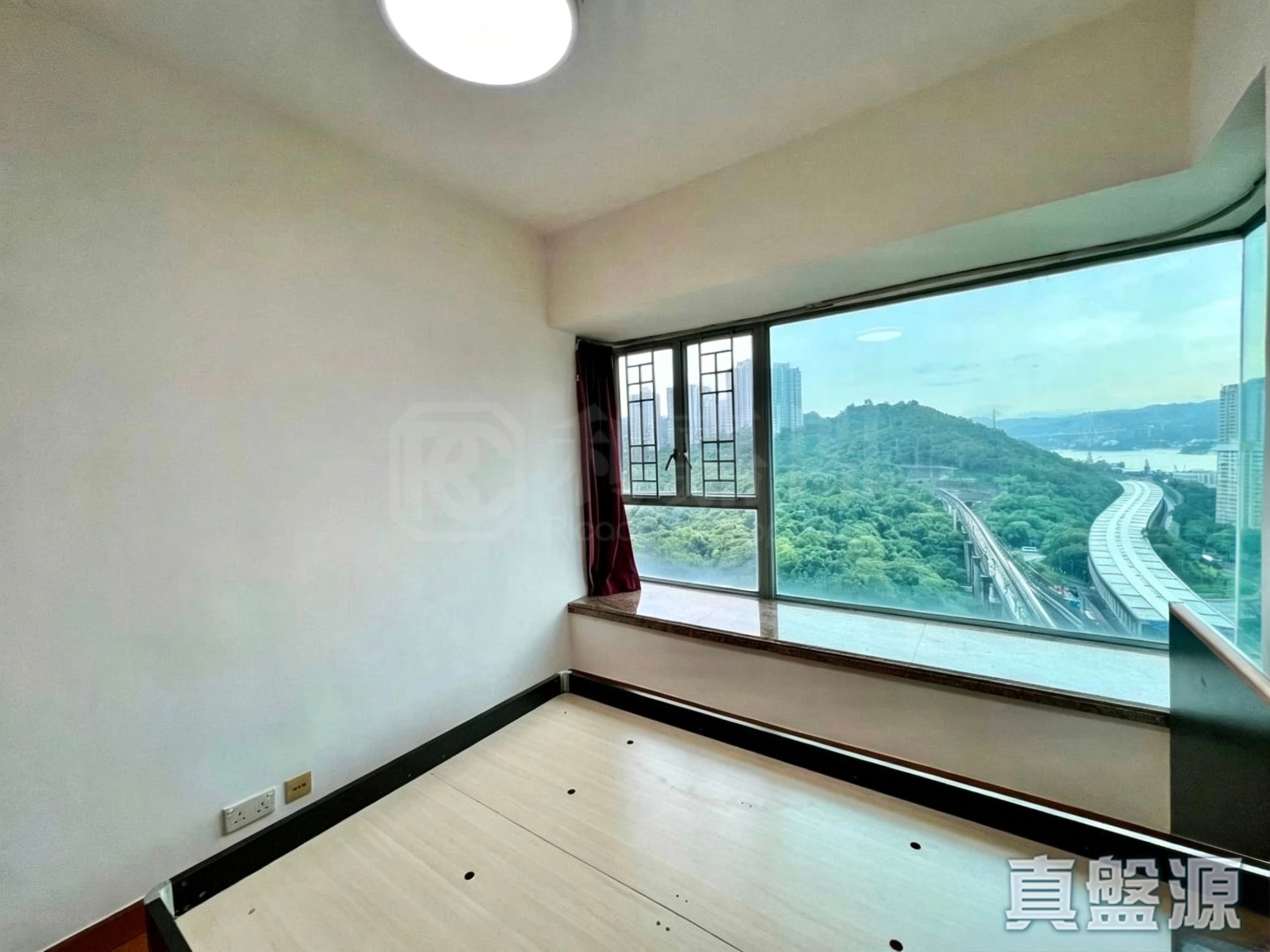 TIERRA VERDE PHASE 2 - Block 7 Medium Floor Zone Flat F Tsing Yi