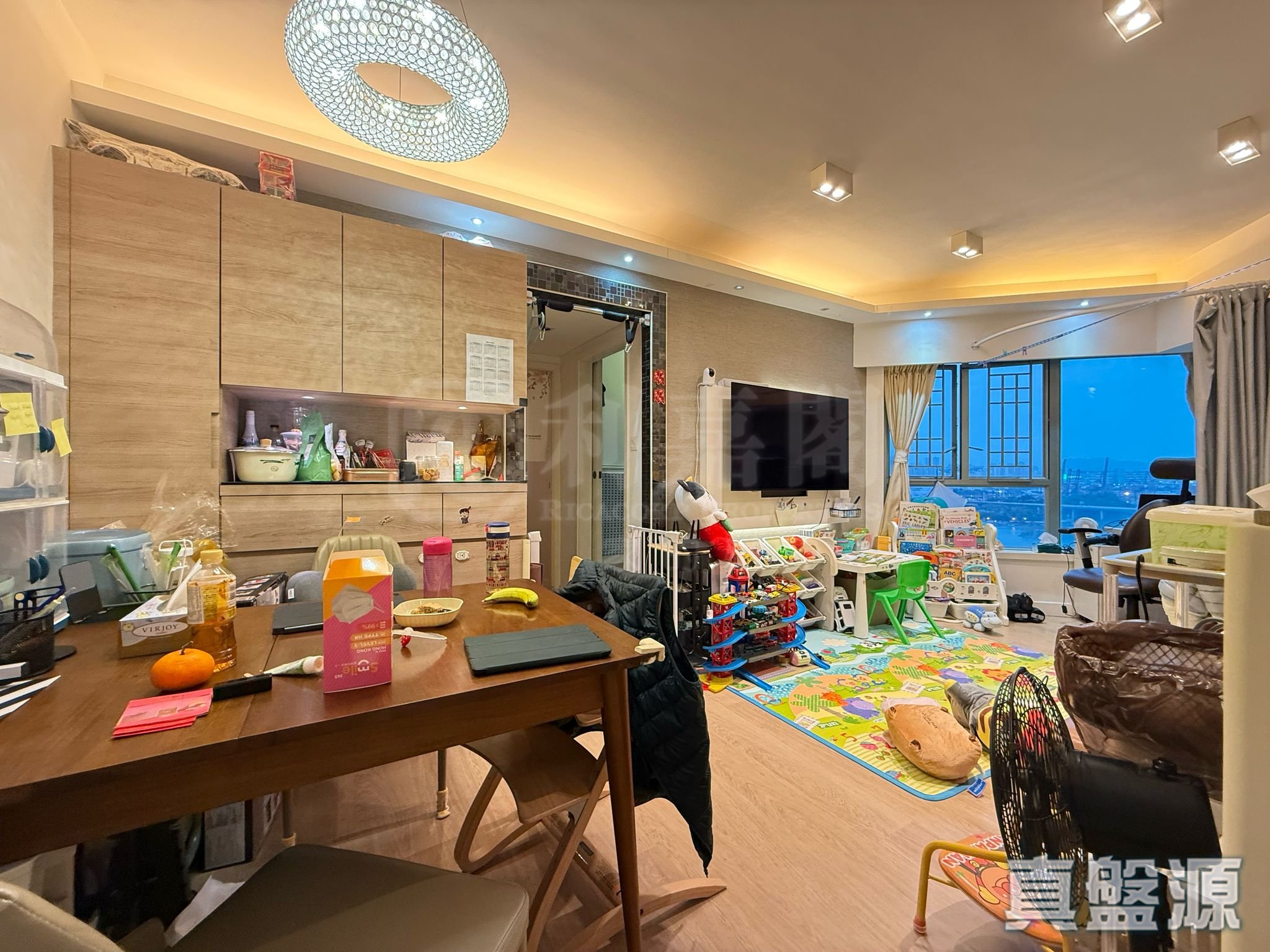 盈翠半岛 2期 11座 中层 D室 青衣