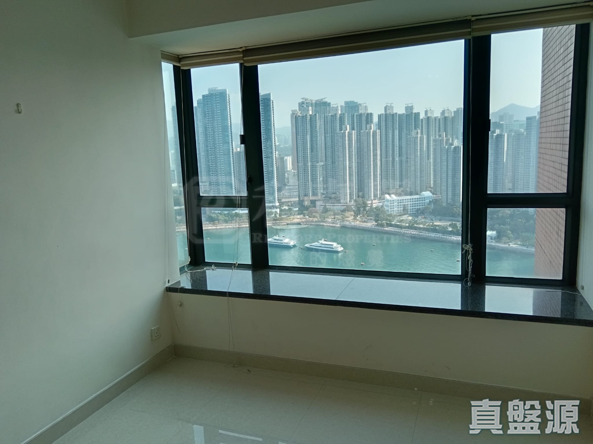 VILLA ESPLANADA PHASE 3 - Block 8 High Floor Zone Flat C Tsing Yi