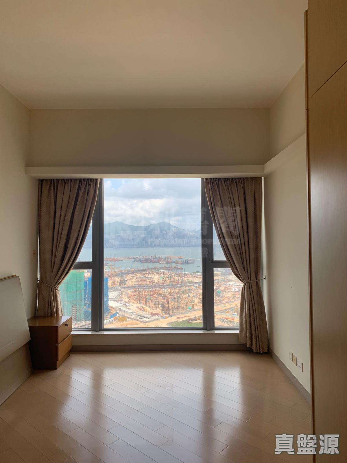 THE LATITUDE TOWER 2A Very High Floor Zone Flat B To Kwa Wan/Kowloon City/Kai Tak/San Po Kong