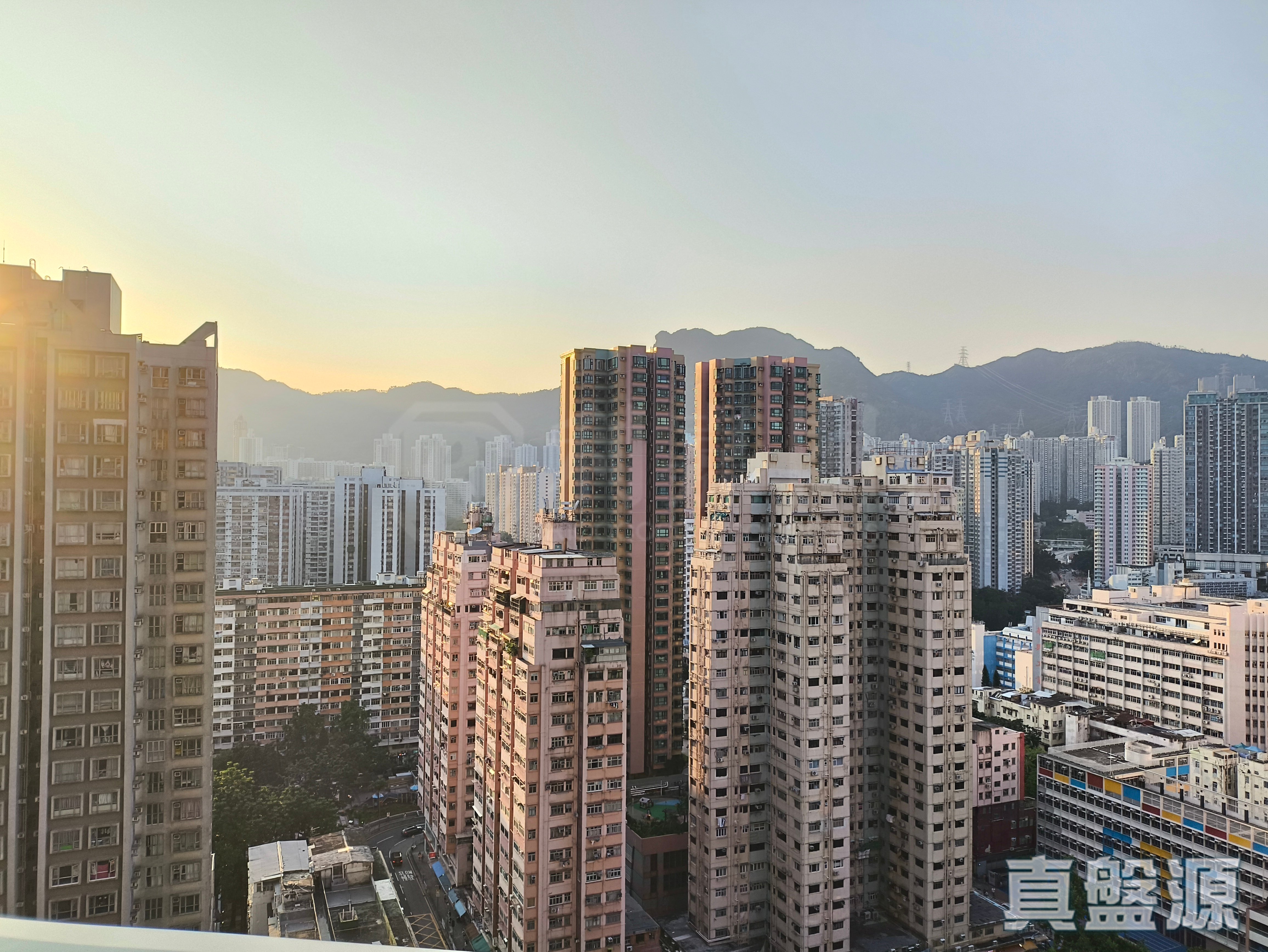 THE LATITUDE TOWER 6 Medium Floor Zone Flat E To Kwa Wan/Kowloon City/Kai Tak/San Po Kong