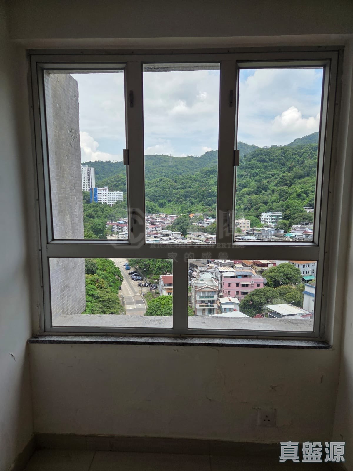 GOLDEN LION GARDEN PHASE 2 - Golden Wealth Court (block A) Medium Floor Zone Flat 8 Tai Wai