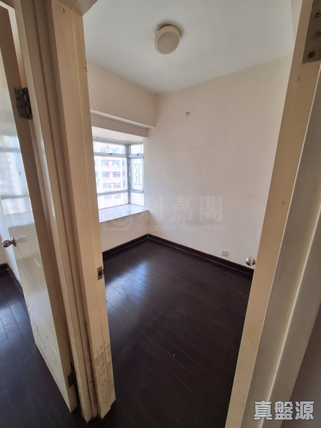 TSUEN KING GARDEN PHASE 1 - Block 1 High Floor Zone Flat A Tsuen Wan