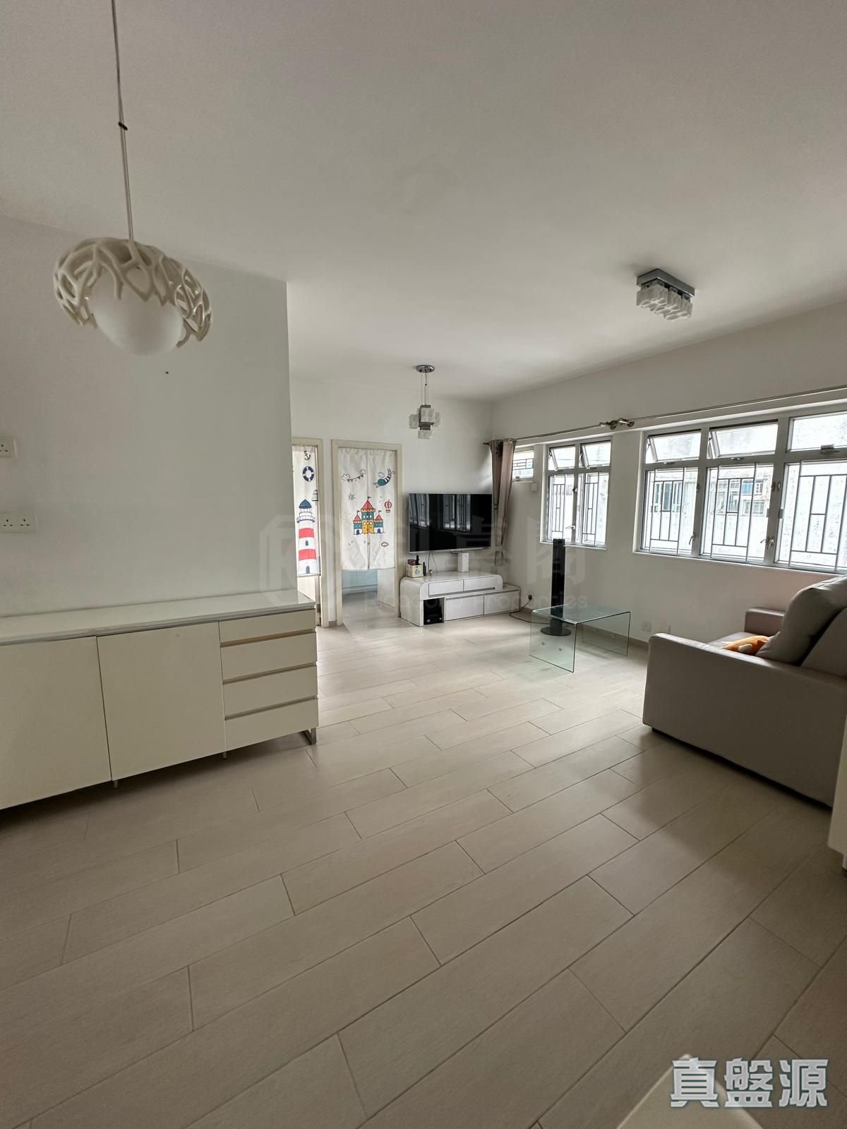 TSUEN KING GARDEN PHASE 1 - Block 6 Very High Floor Zone Flat A Tsuen Wan