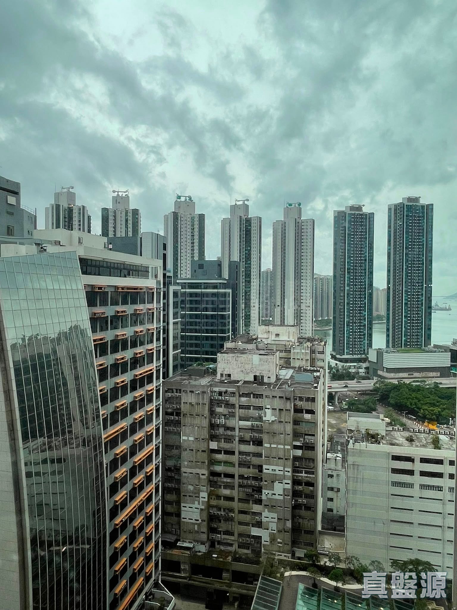 CHELSEA COURT TOWER WEST (B1) Medium Floor Zone Flat J Tsuen Wan