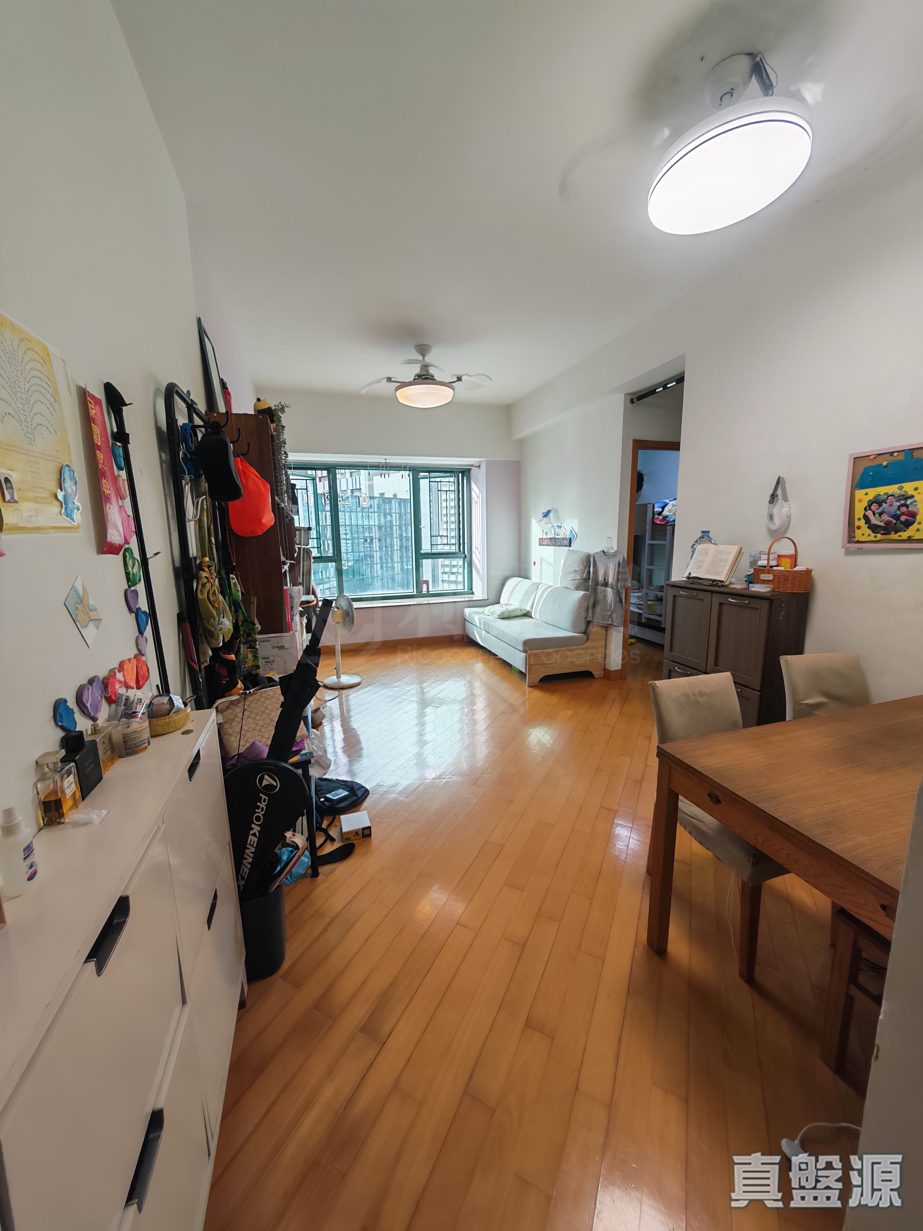 名逸居 3座 中层 B室 荃湾