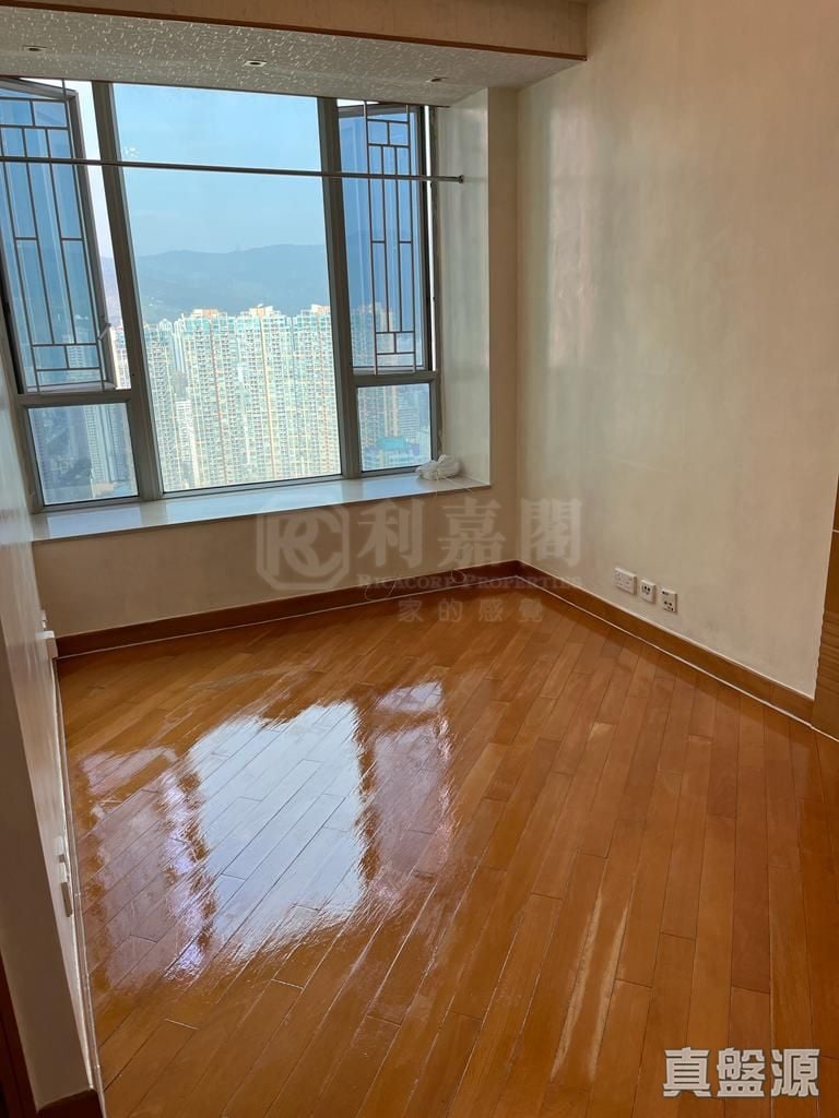 樂悠居 極高層 17室 荃灣