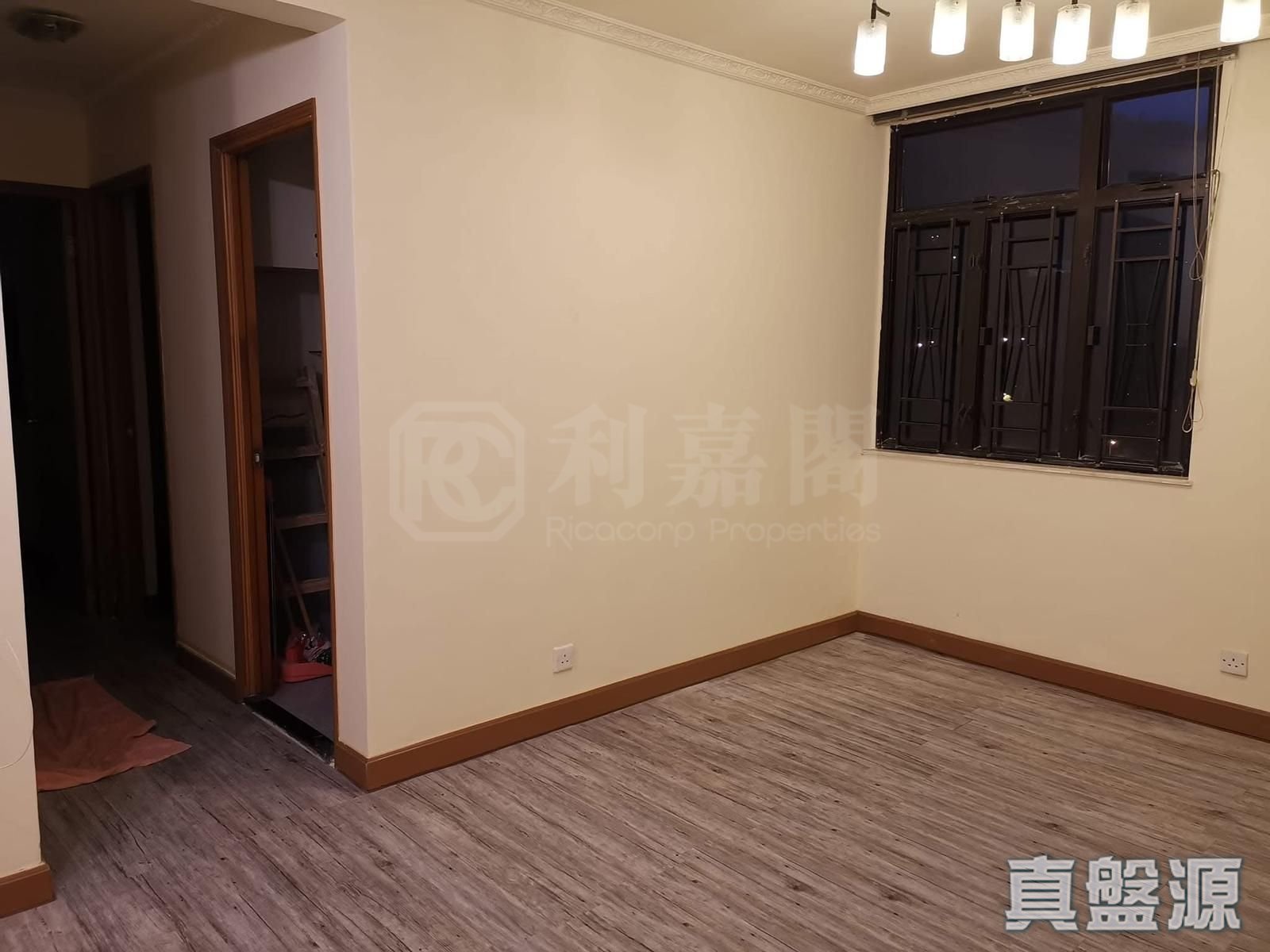綠楊新邨 A座 中層 07室 荃灣