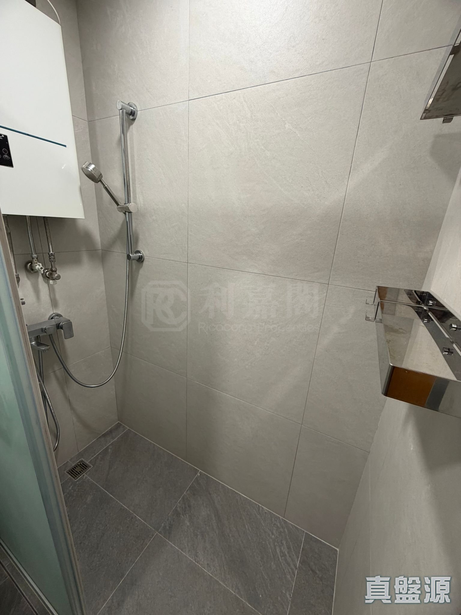 LUK YEUNG SUN CHUEN BLOCK K Low Floor Zone Flat 04 Tsuen Wan