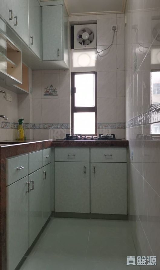 绿杨新邨 N座 极高层 06室 荃湾