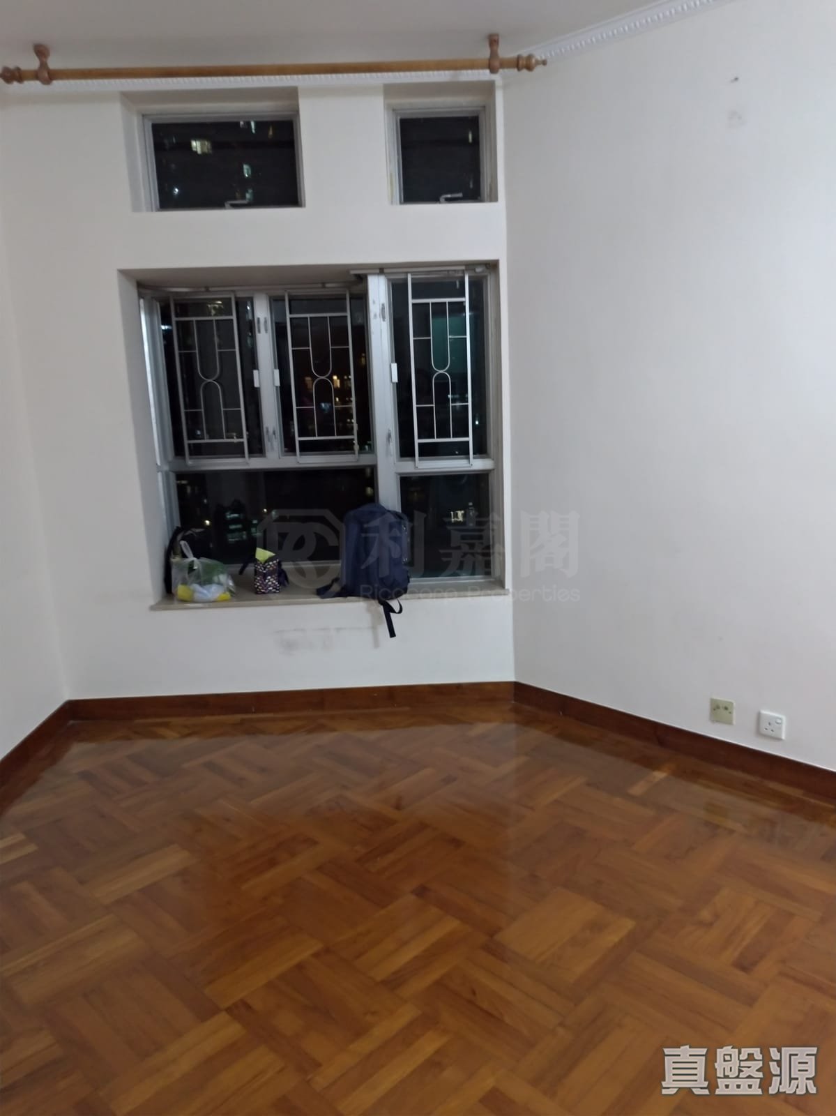 DISCOVERY PARK PHASE 1 - Block 1 Medium Floor Zone Flat D Tsuen Wan