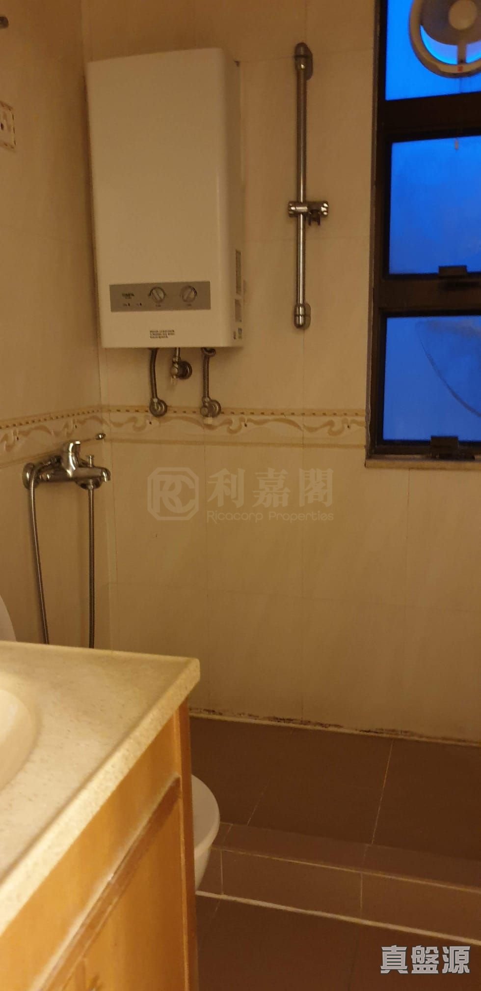 怡景園 1座 中層 F室 荃灣
