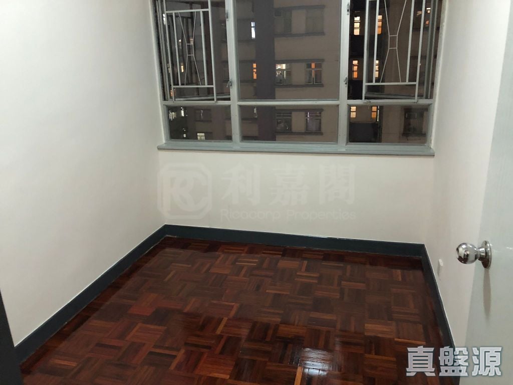 WHAMPOA GARDEN PHASE 1 JUNIPER MANSIONS - Block 1 High Floor Zone Flat A Hung Hom/Whampoa/Laguna Verde