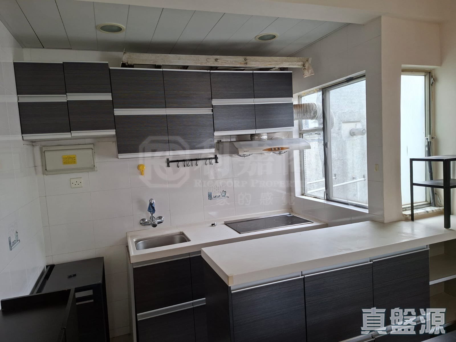 WHAMPOA GARDEN PHASE 2 CHERRY MANSIONS - Block 5 Very High Floor Zone Flat A Hung Hom/Whampoa/Laguna Verde