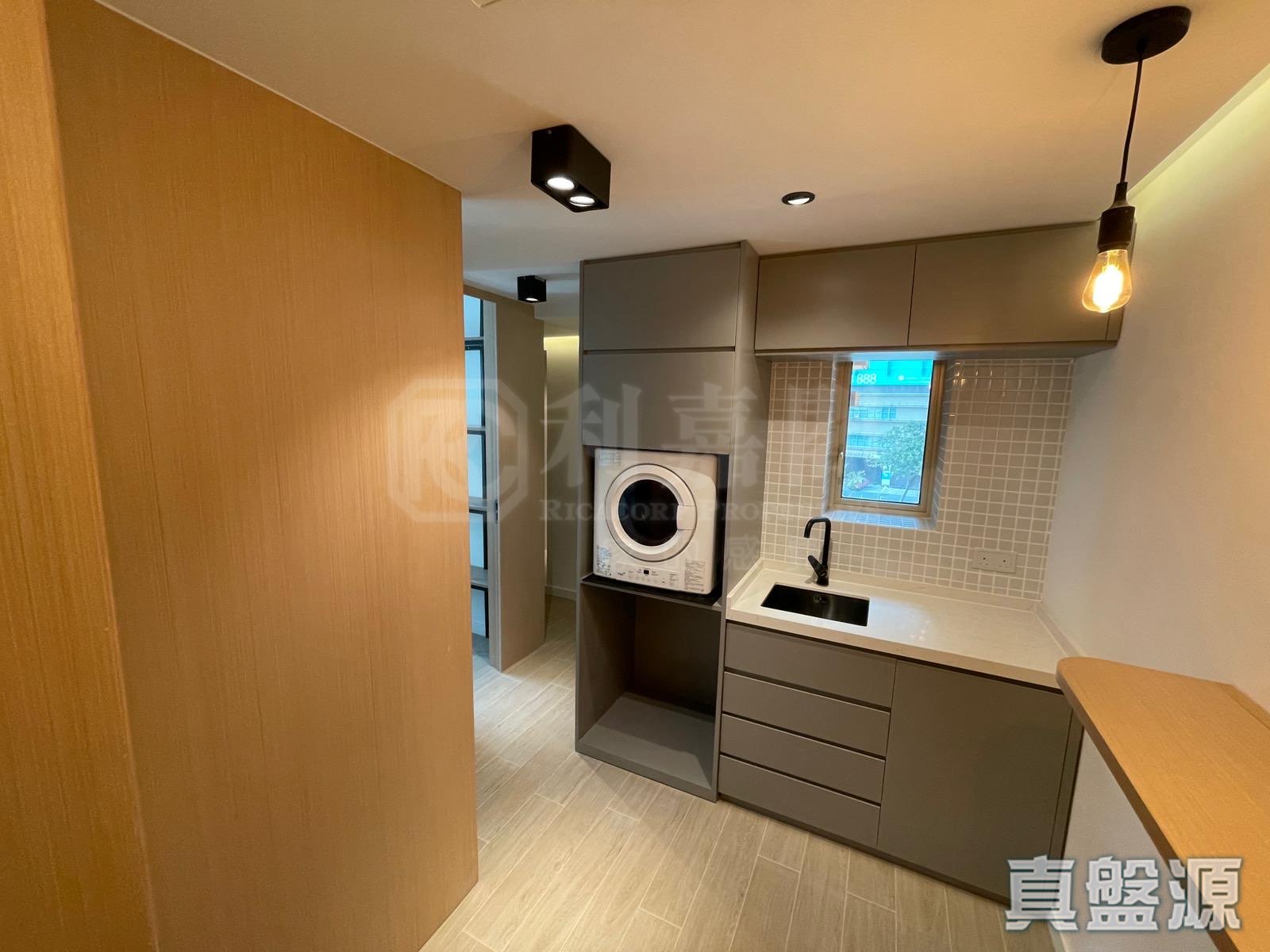 HARBOUR PLACE TOWER 7 Low Floor Zone Flat C Hung Hom/Whampoa/Laguna Verde