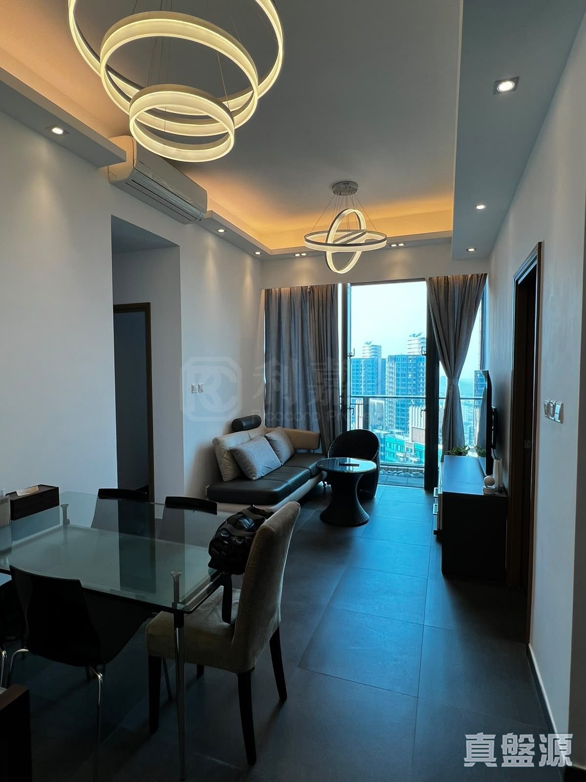 YOHO TOWN PHASE 2 YOHO MIDTOWN - Block M8 Very High Floor Zone Flat E Yuen Long