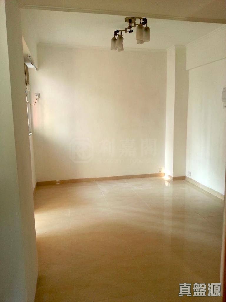 GOLDEN HALL BUILDING Medium Floor Zone Yuen Long